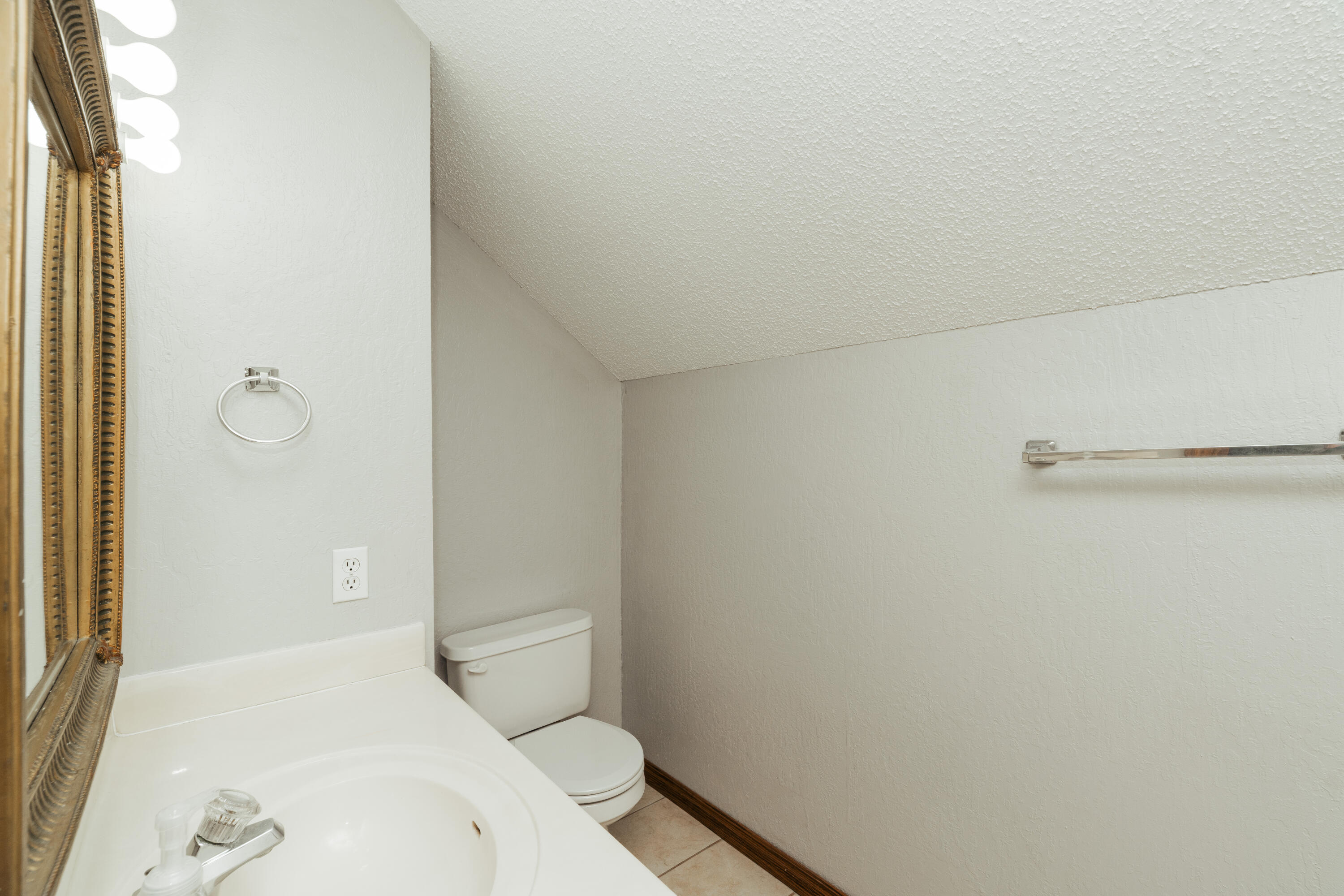 main property photo 99