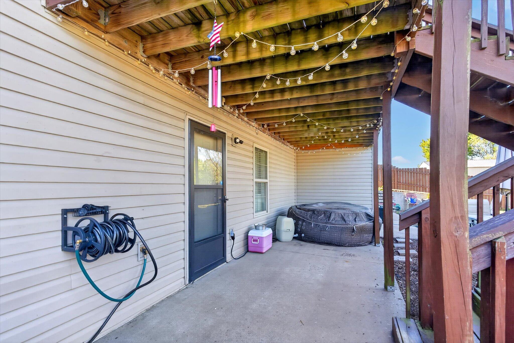 main property photo 35