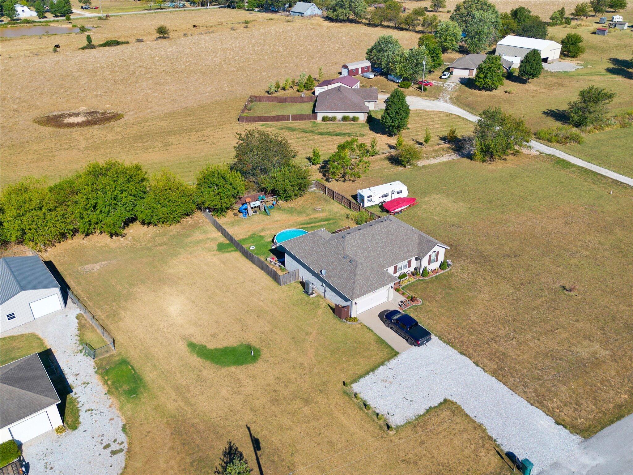 main property photo 45