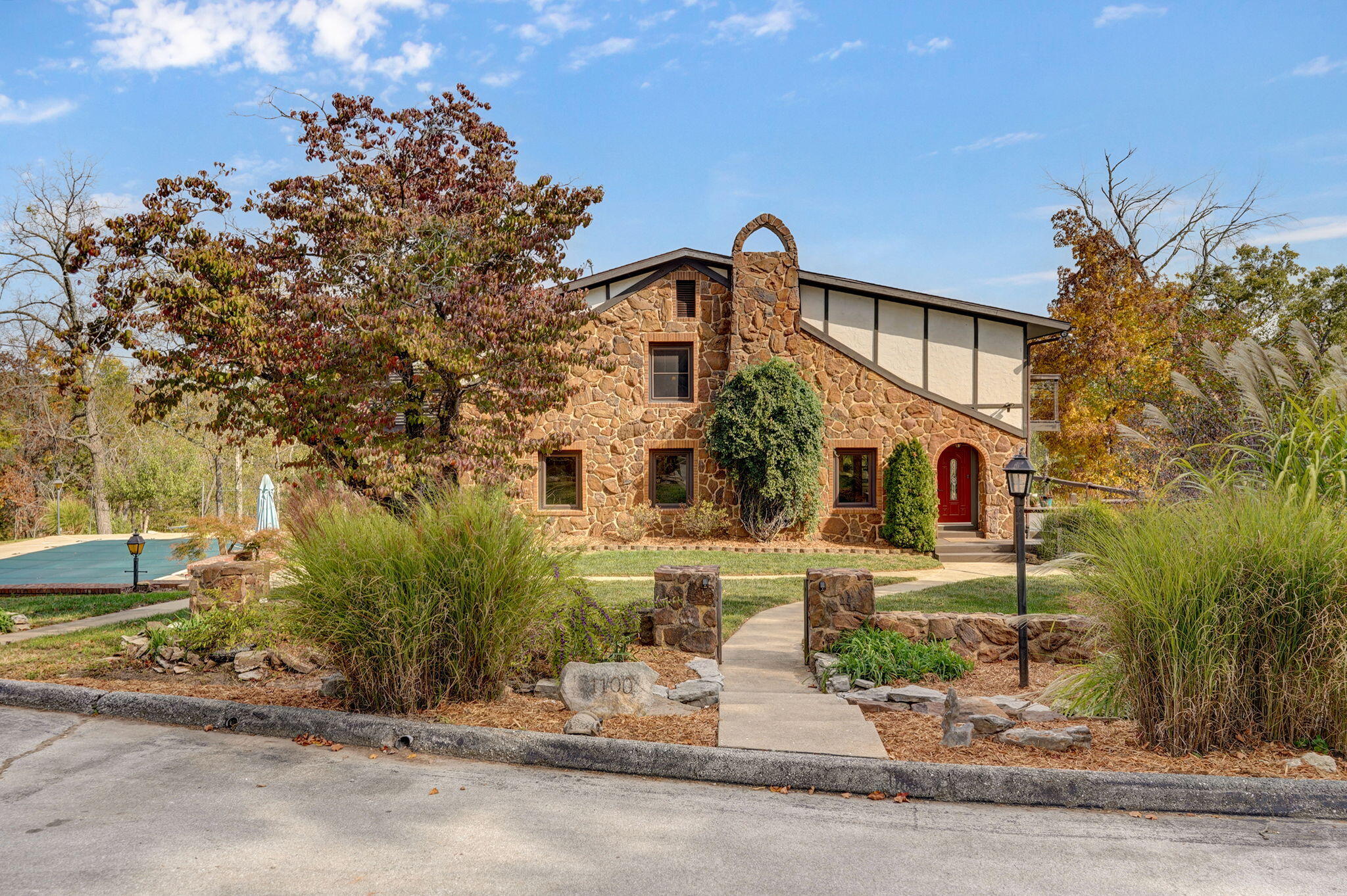 main property photo 1