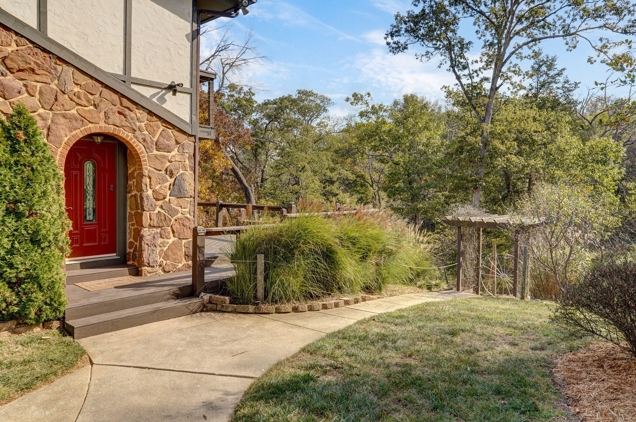 main property photo 5