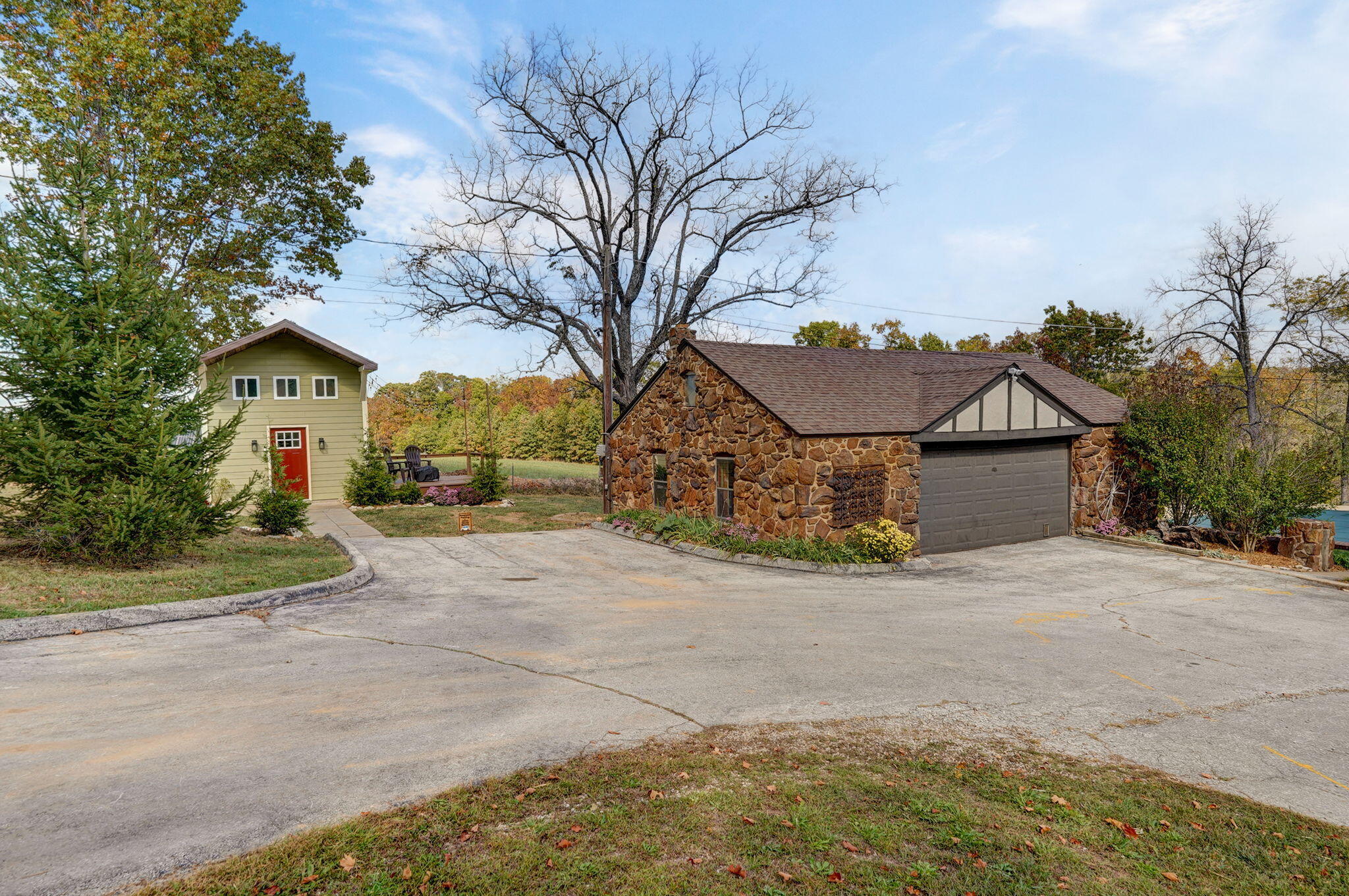 main property photo 60