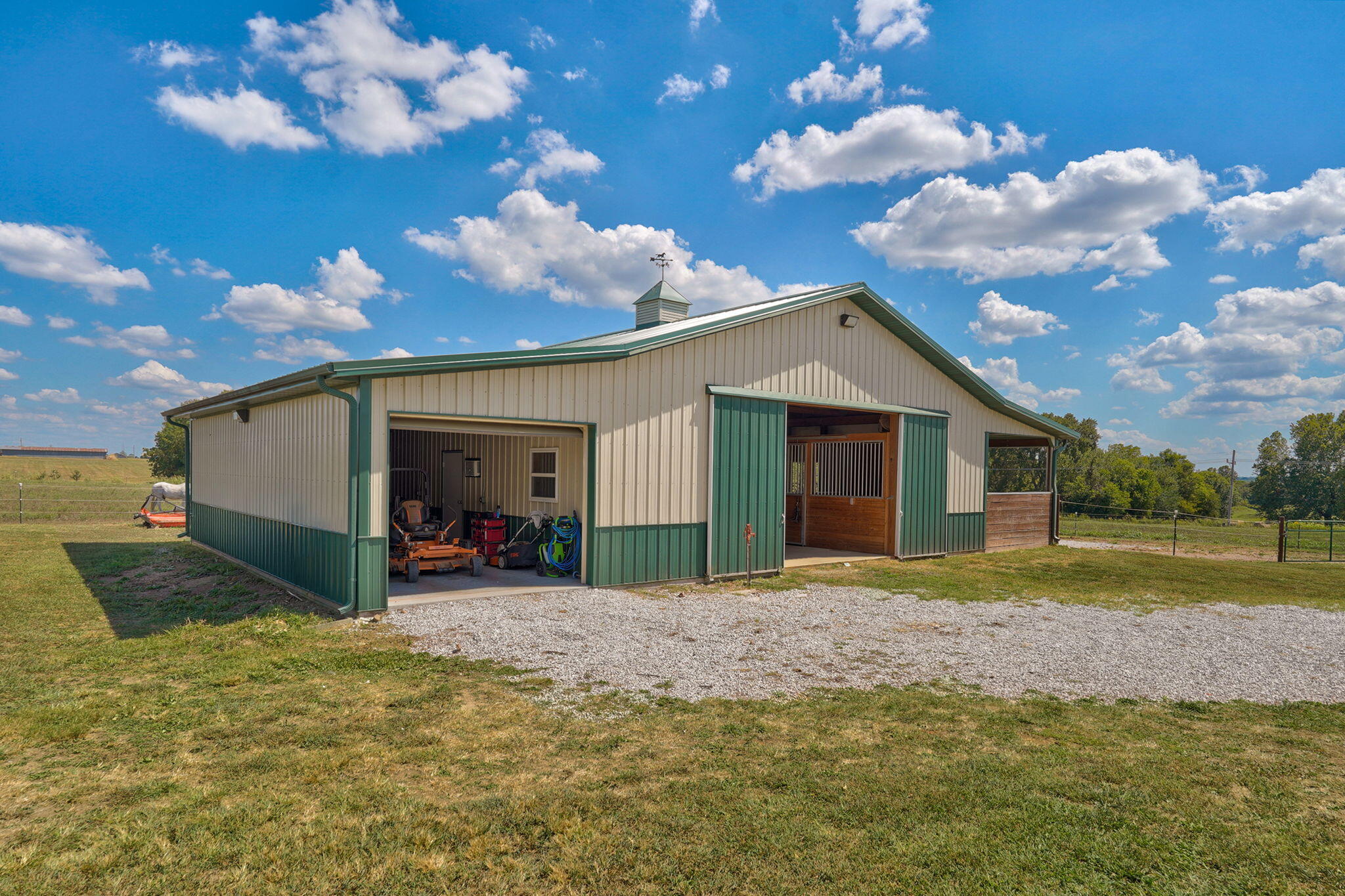 main property photo 74