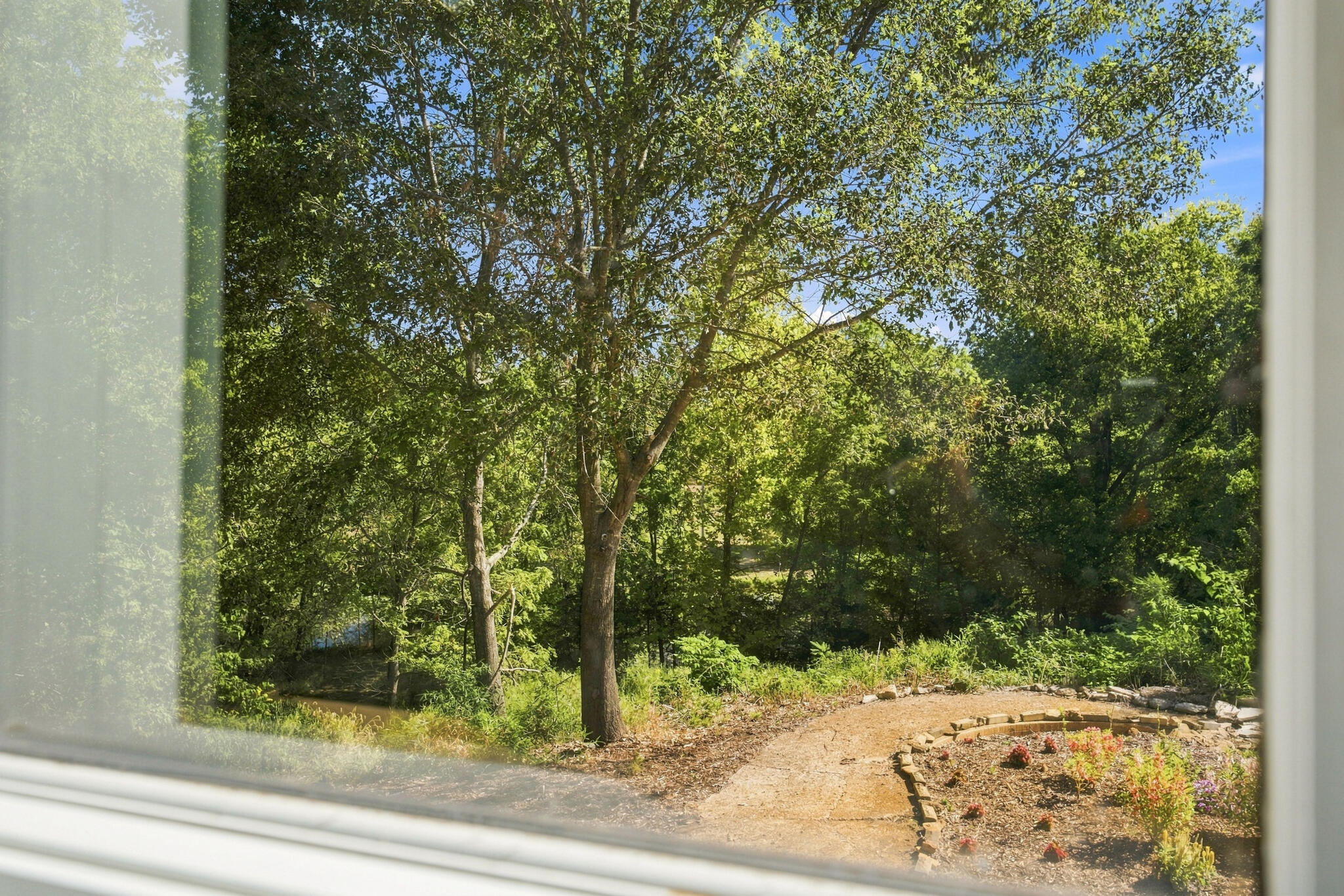 main property photo 75