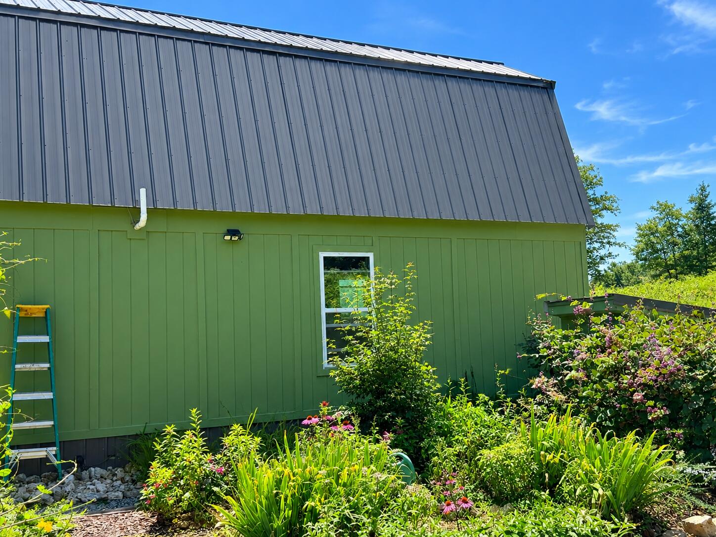 main property photo 12
