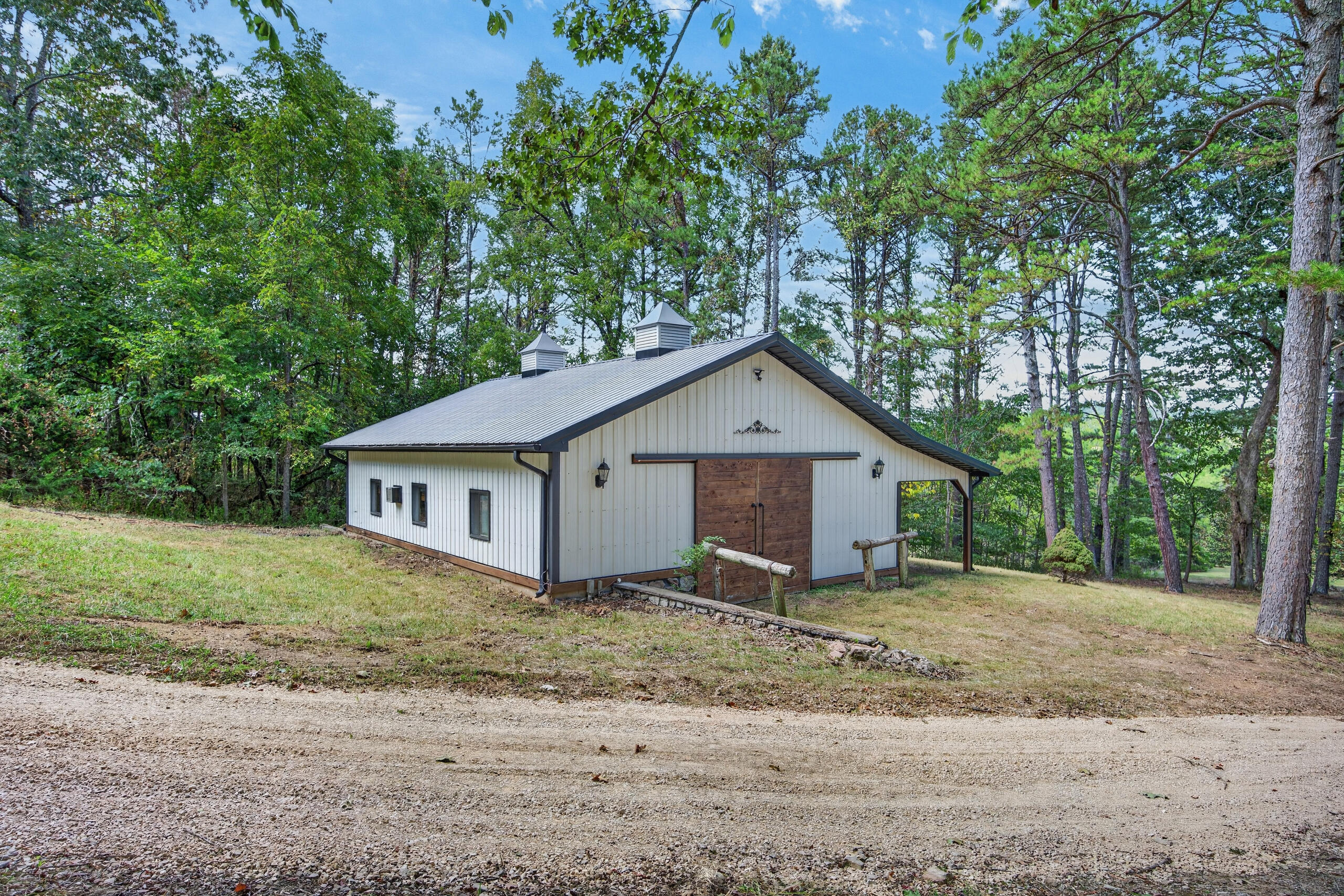 main property photo 80
