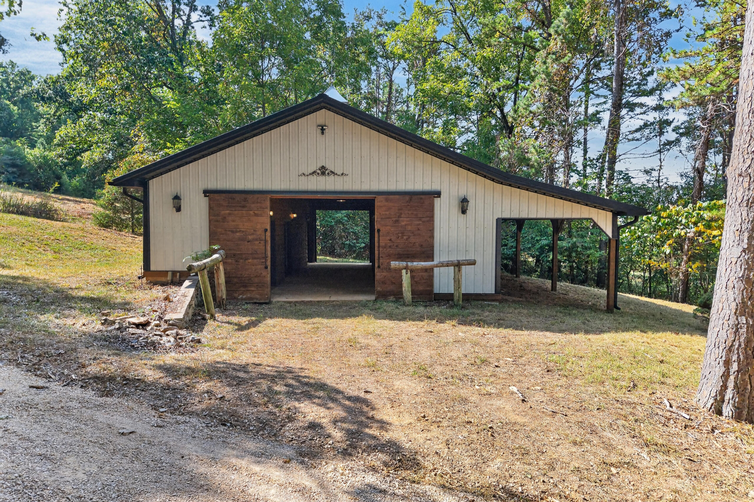 main property photo 83