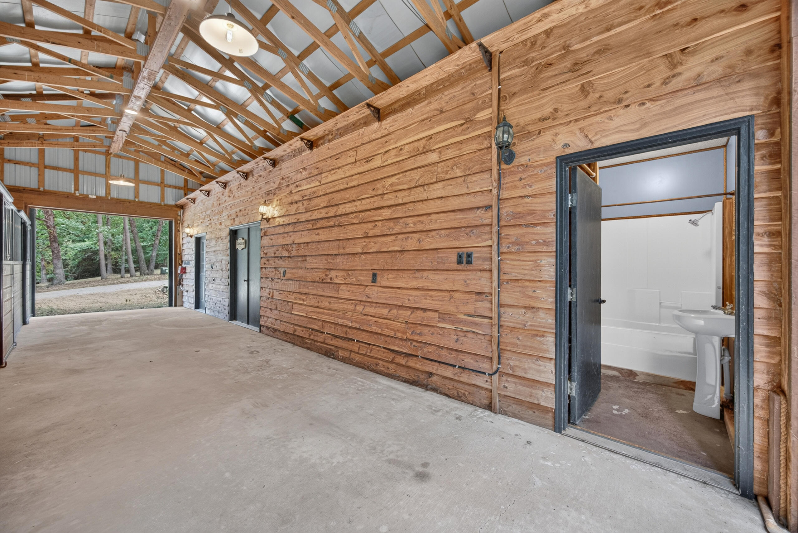 main property photo 84
