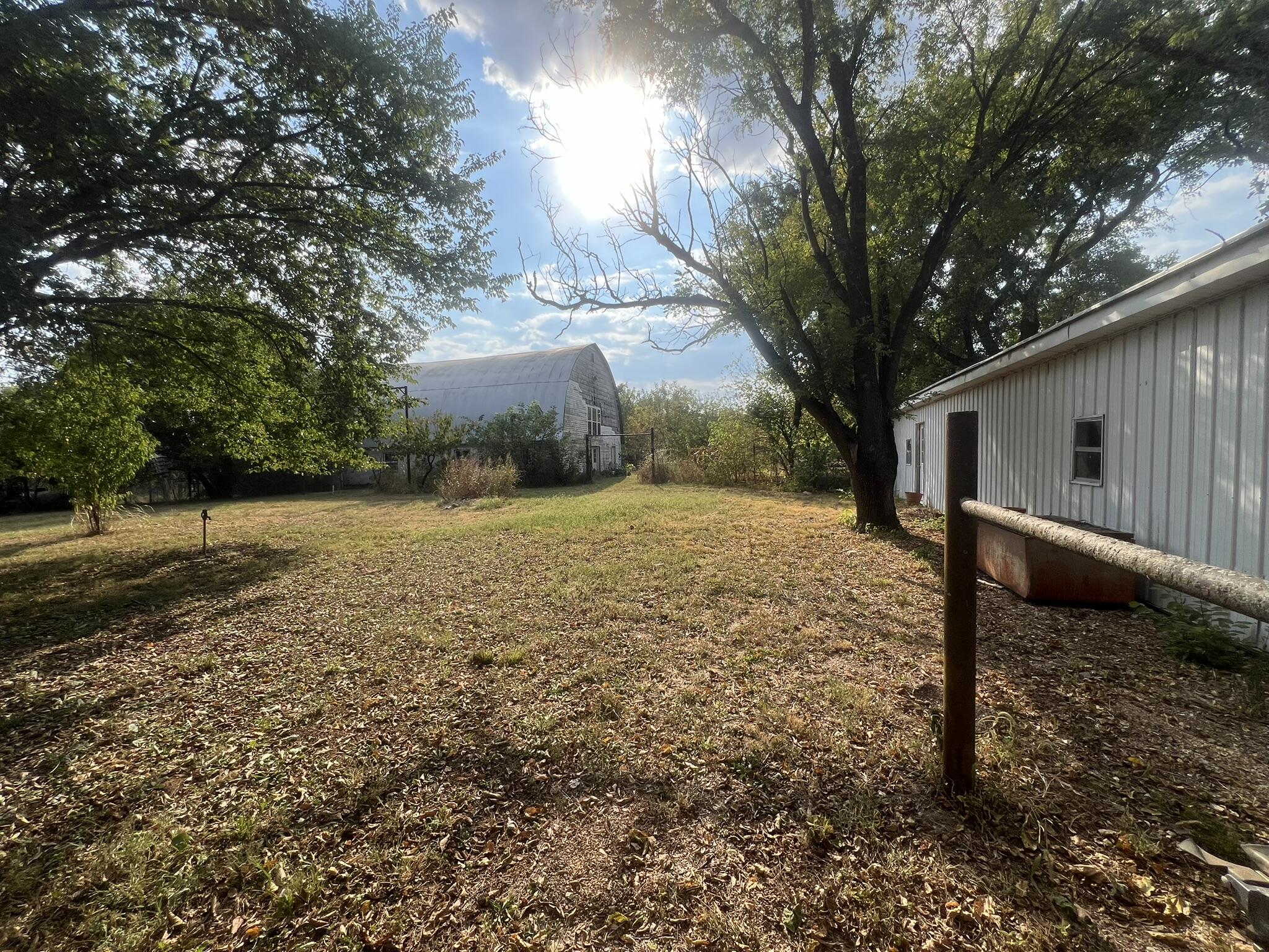 main property photo 8