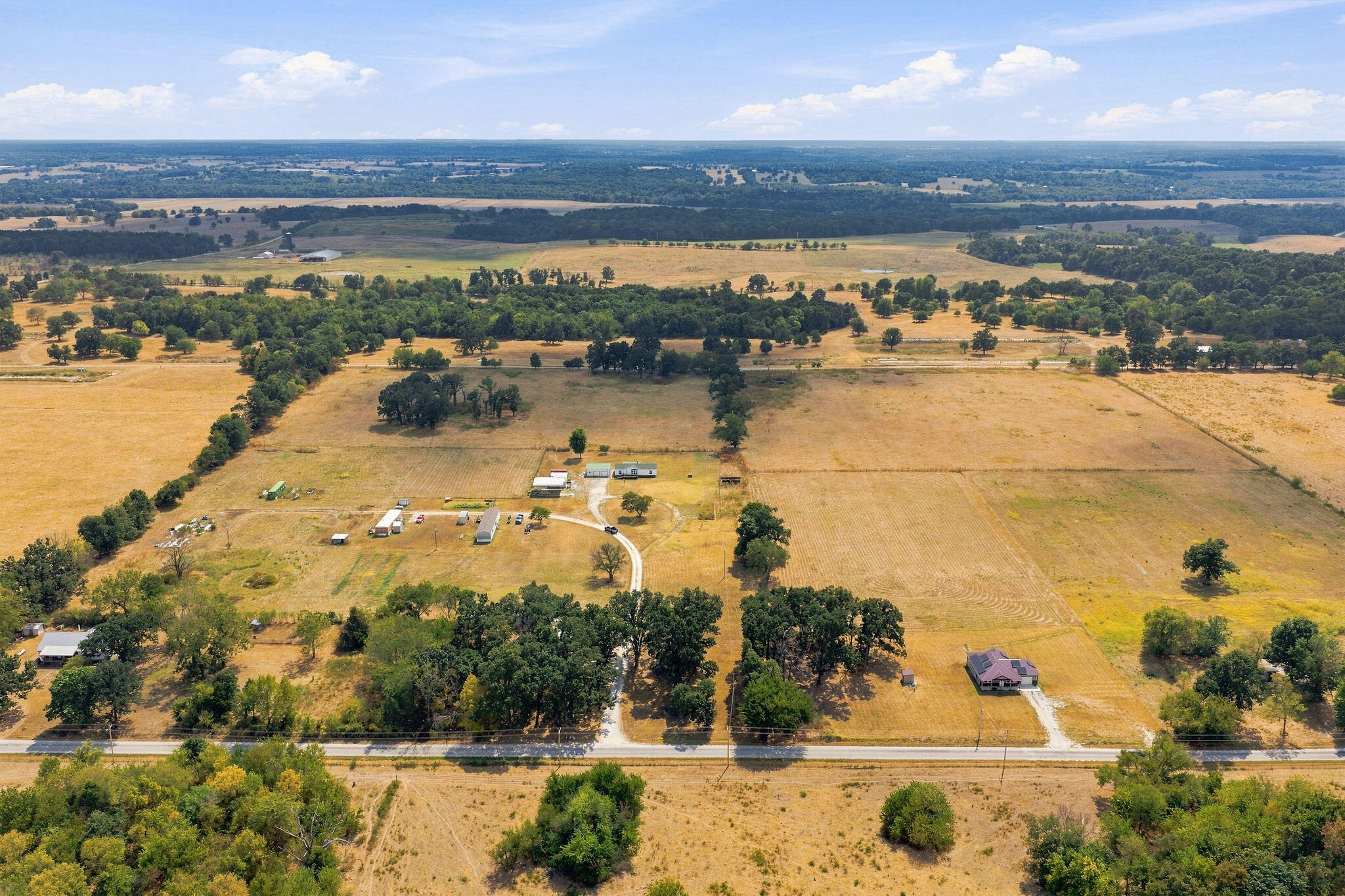 main property photo 40