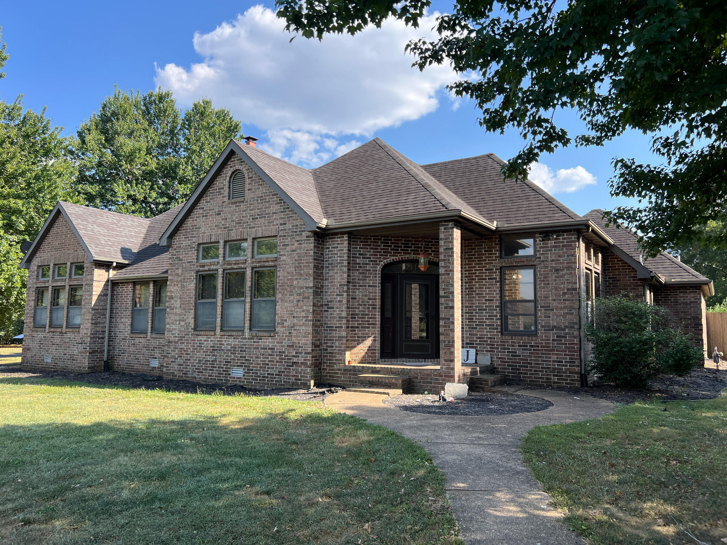 main property photo 8