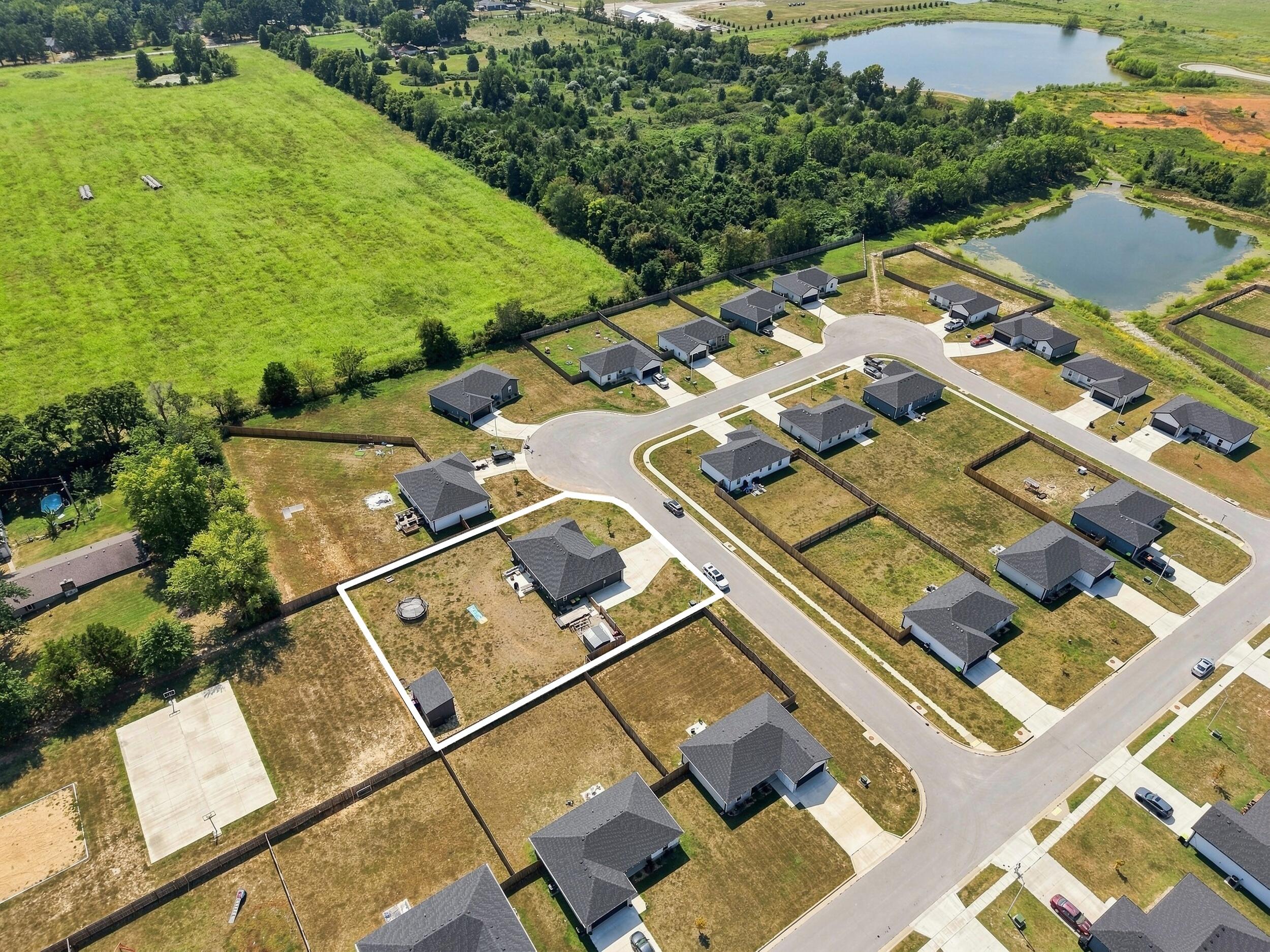 main property photo 30