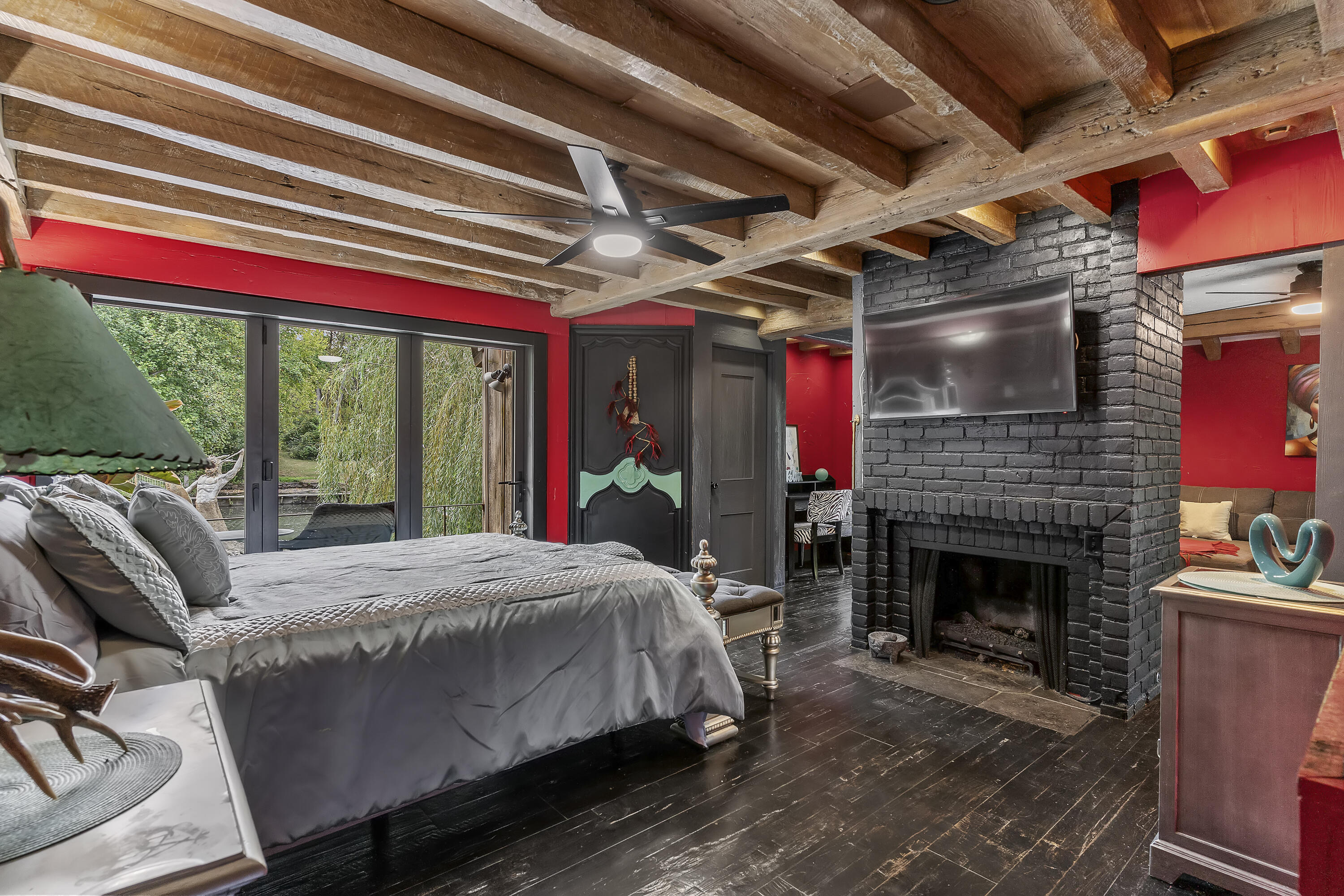 main property photo 35
