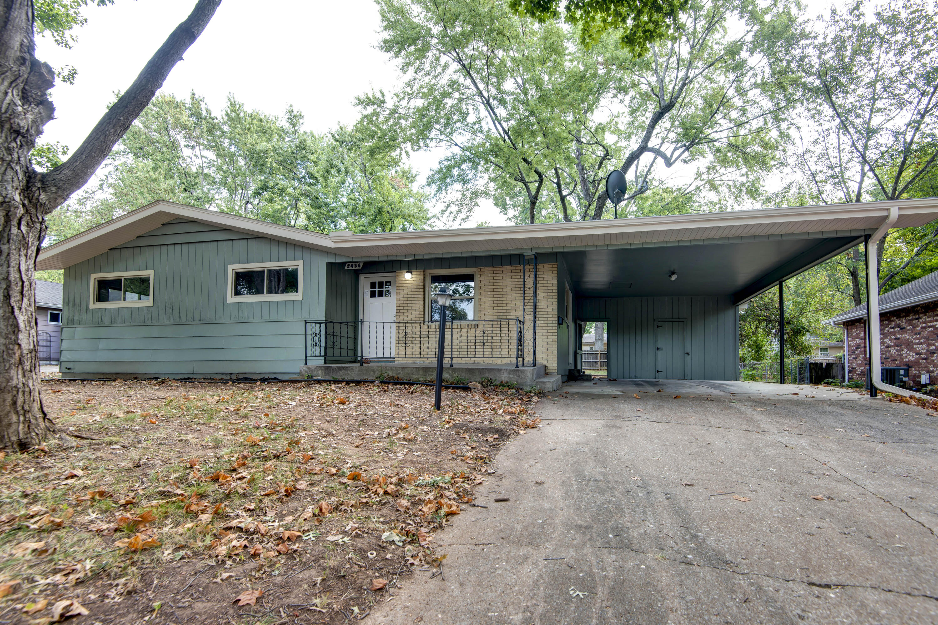main property photo 26