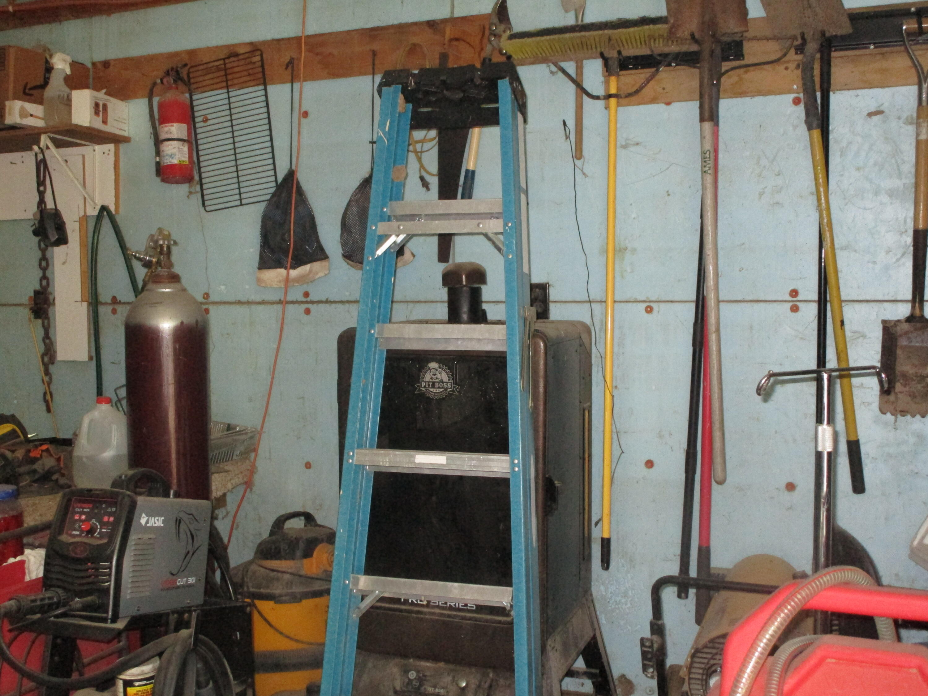 main property photo 50