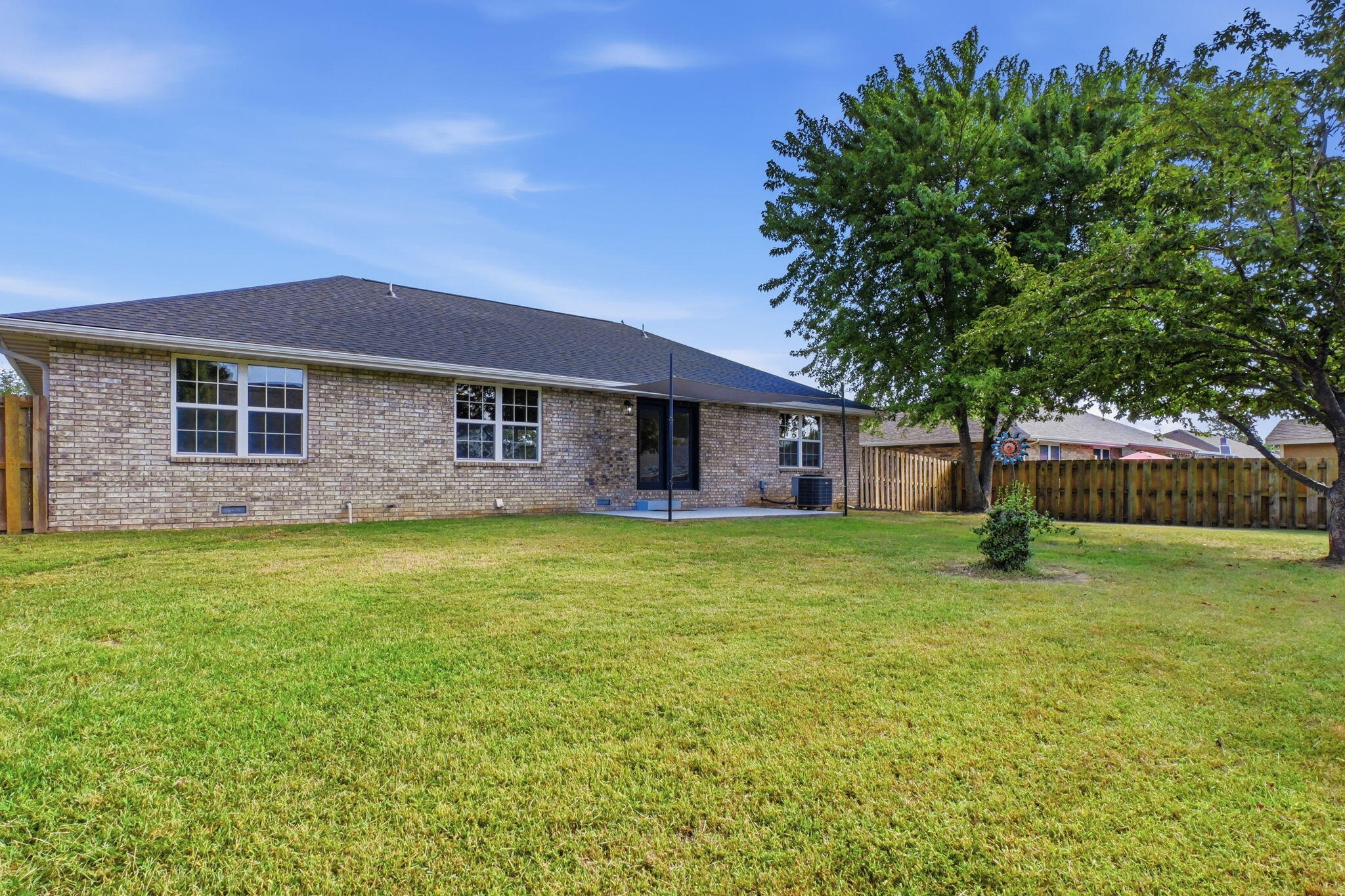 main property photo 40