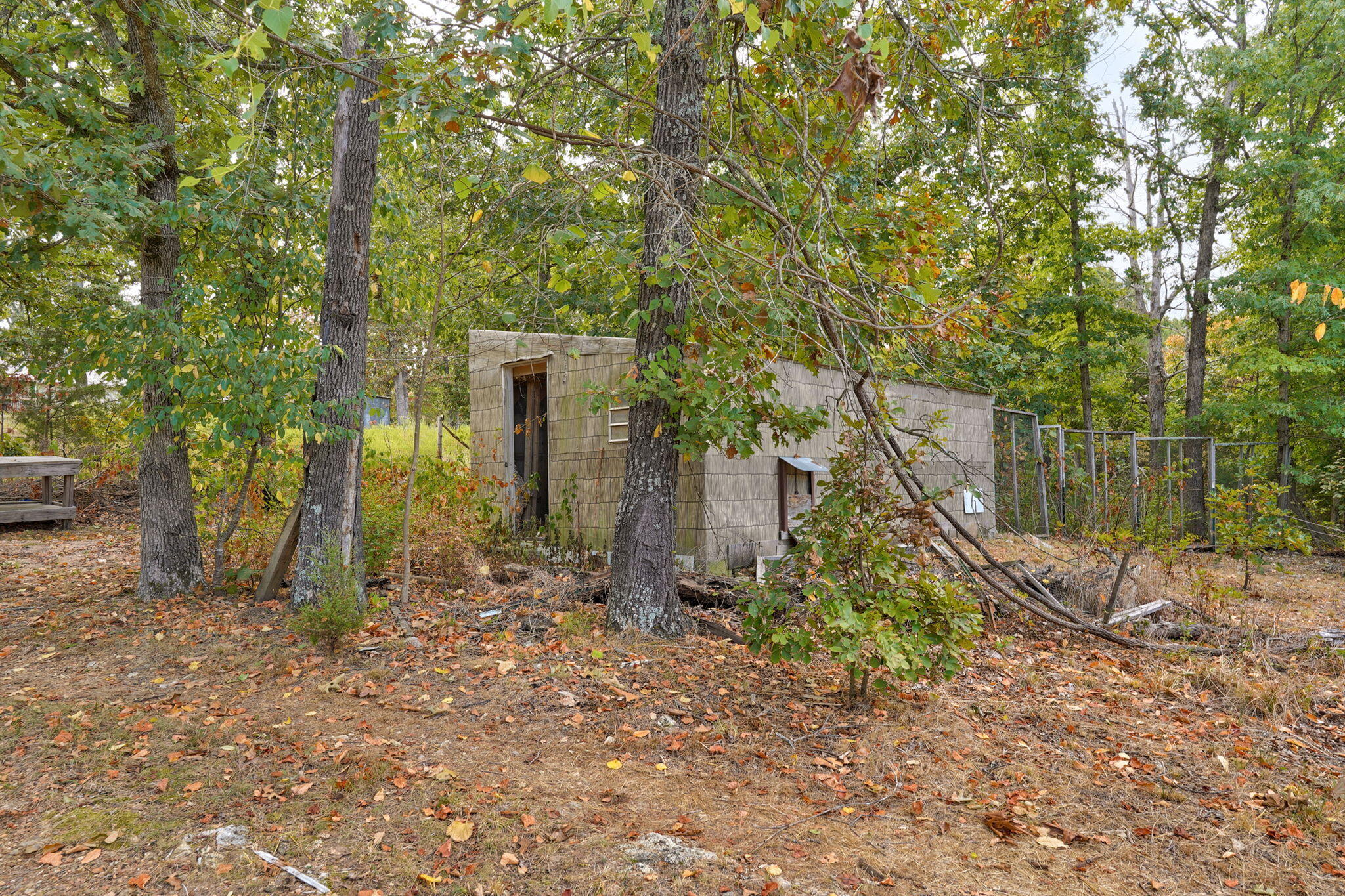 main property photo 32
