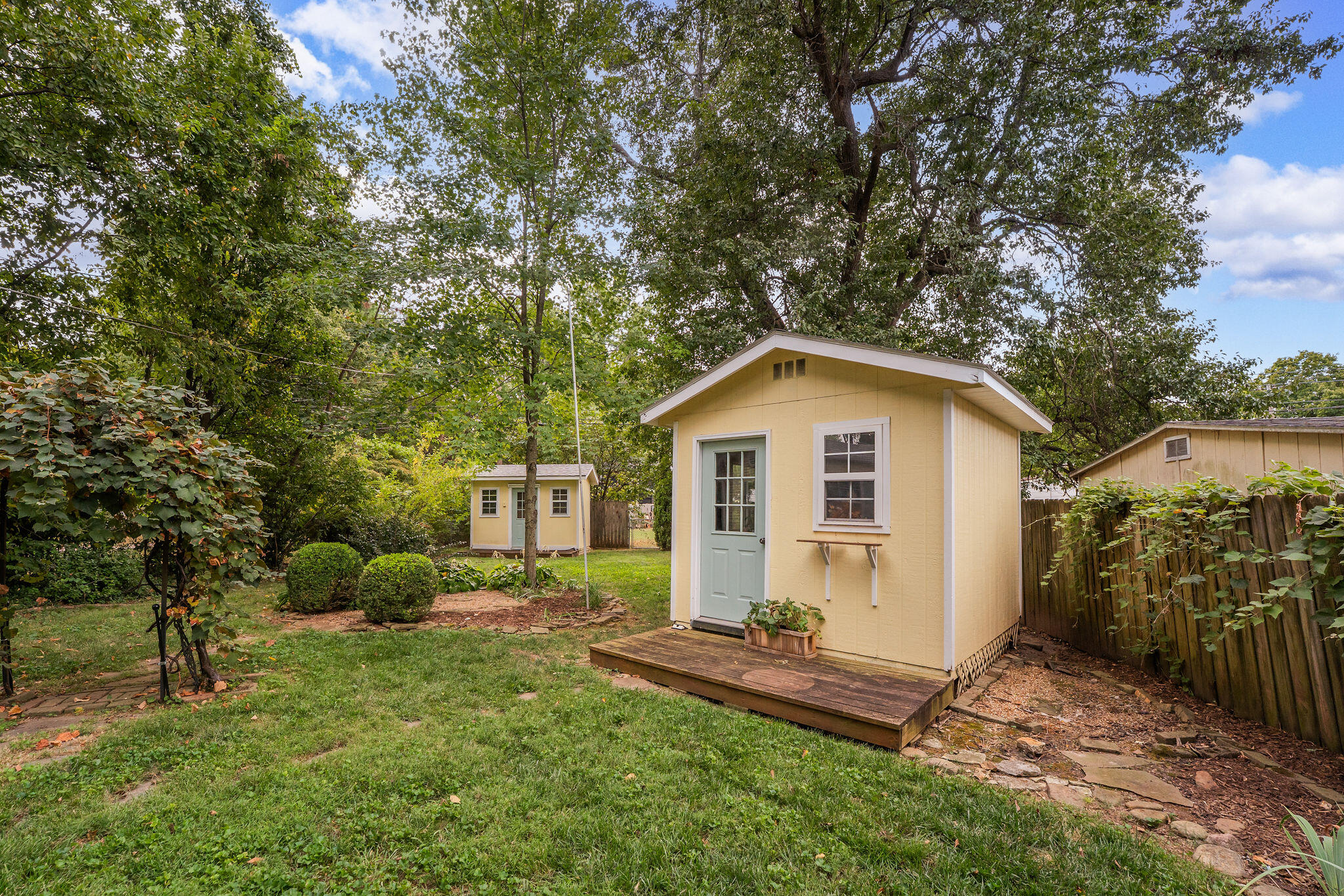 main property photo 35