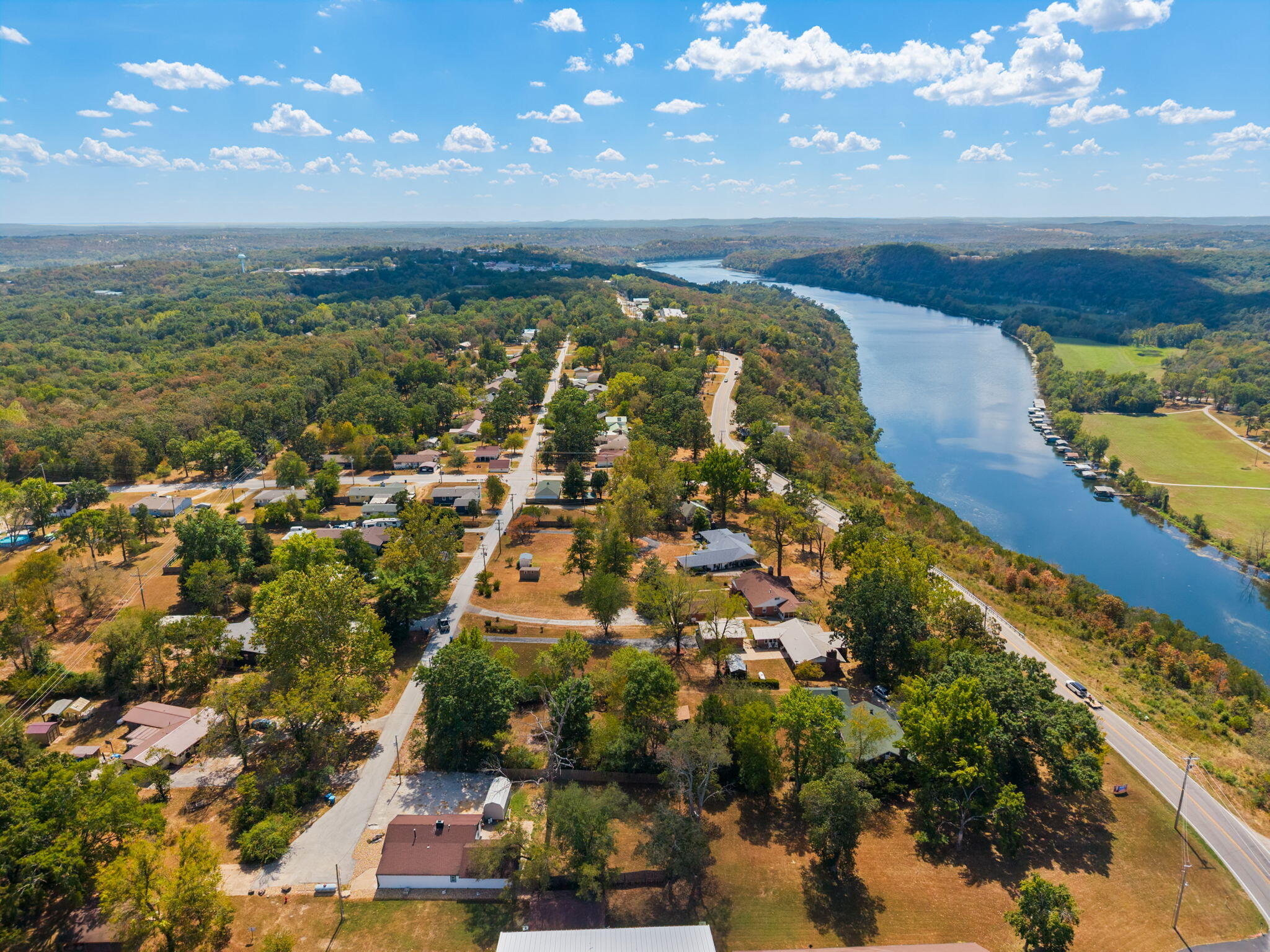 main property photo 40