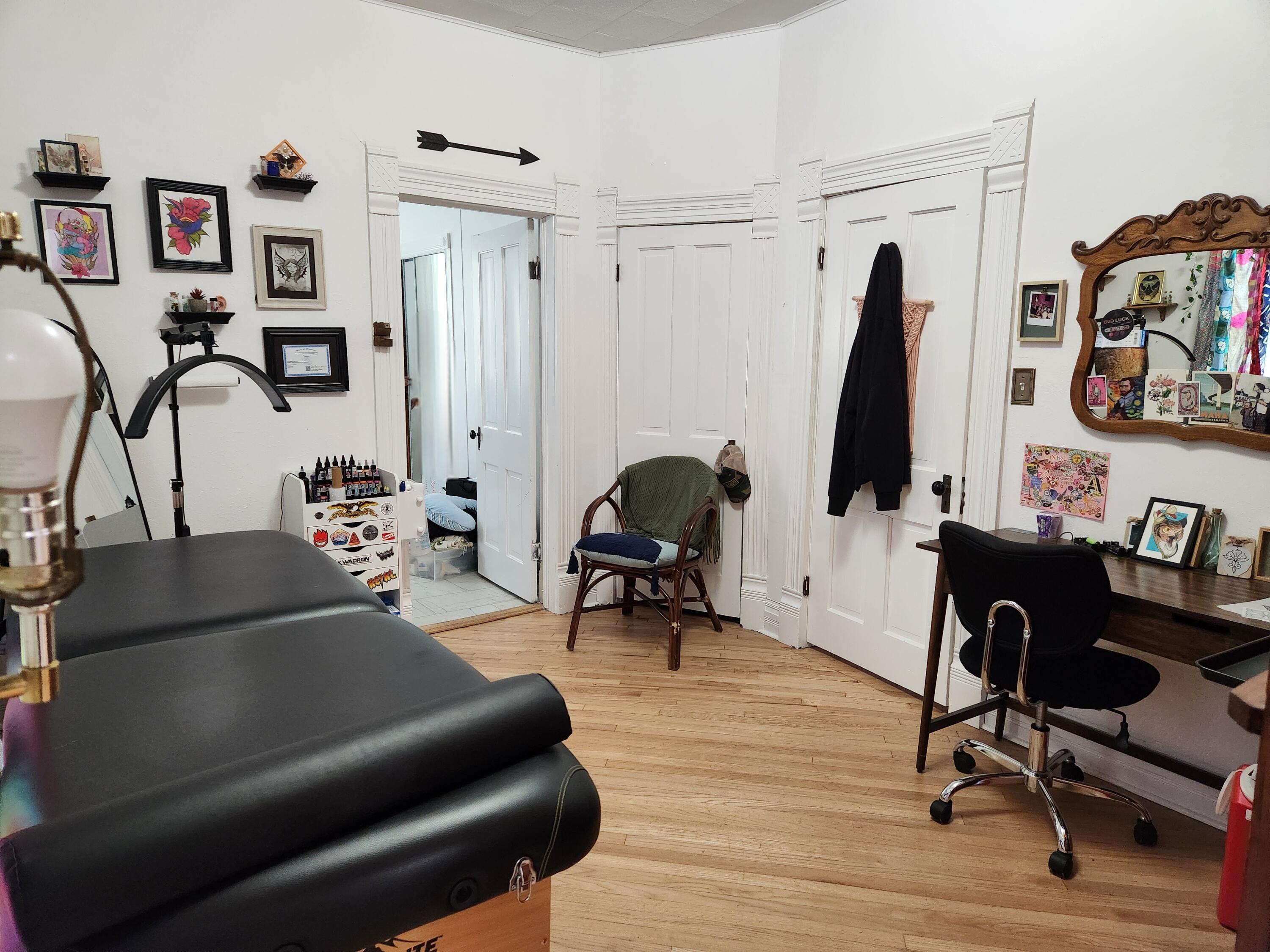 main property photo 6