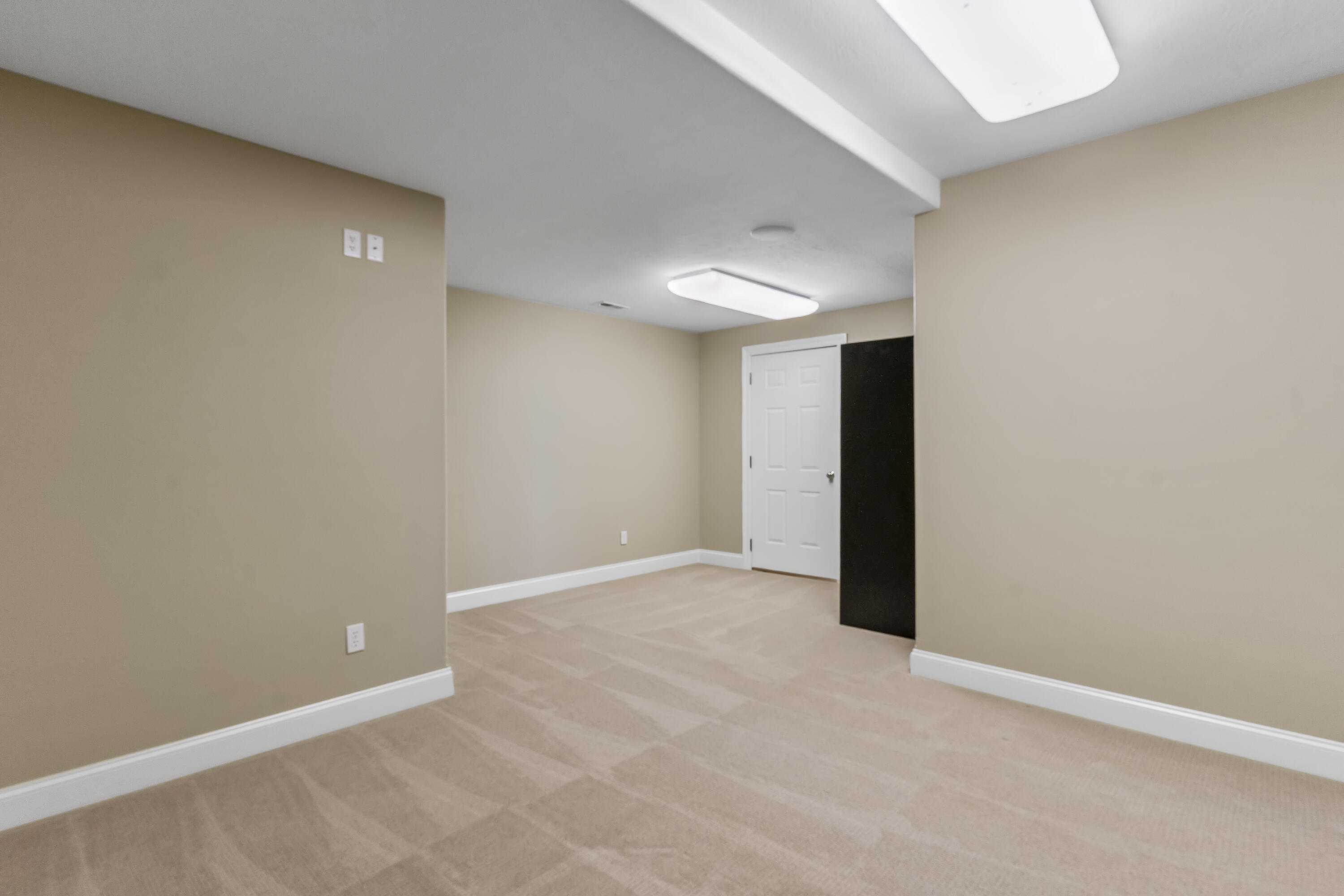 main property photo 58