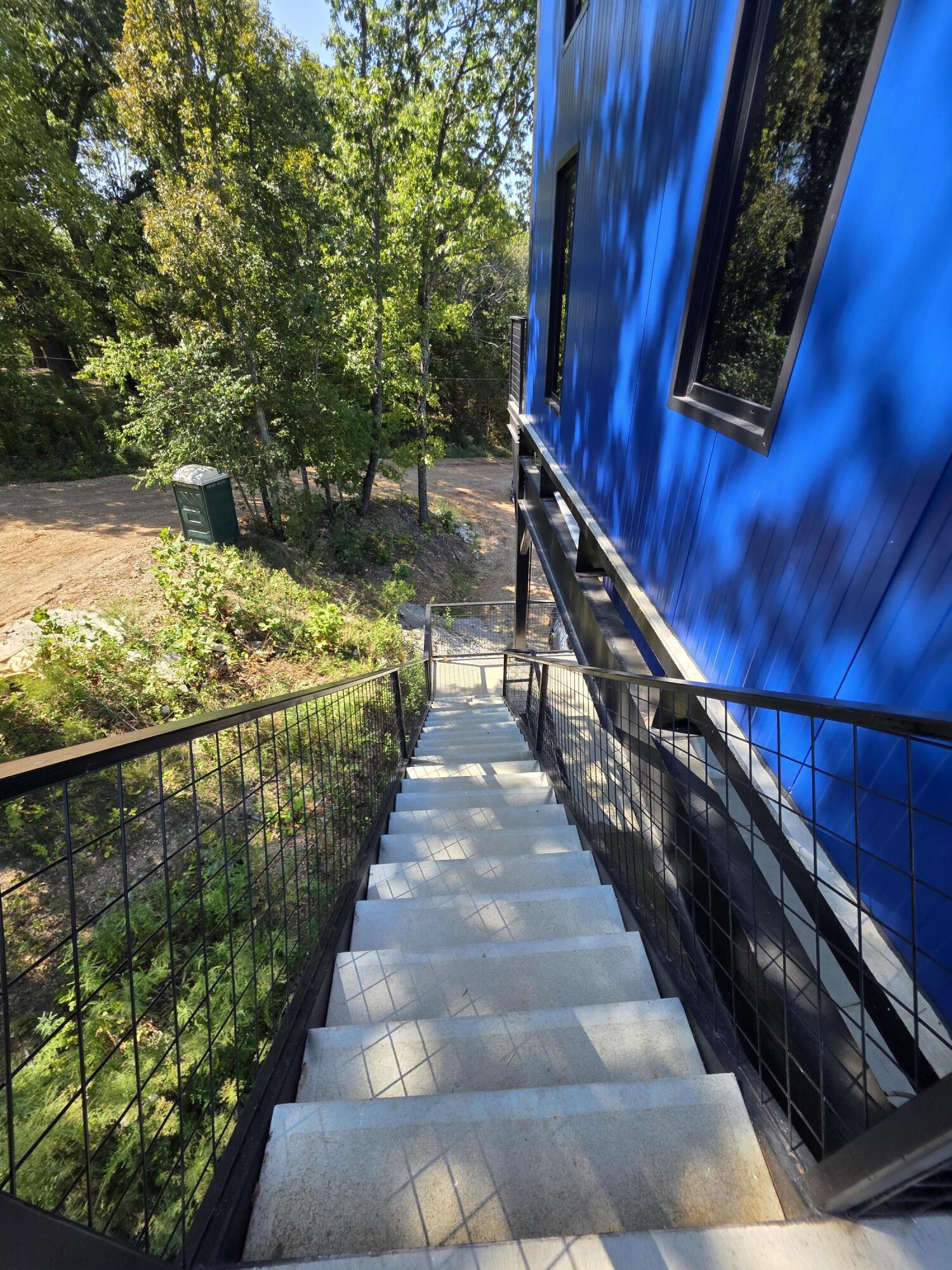 main property photo 25