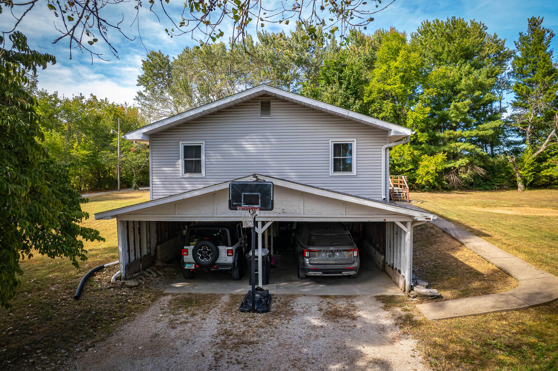 main property photo 34