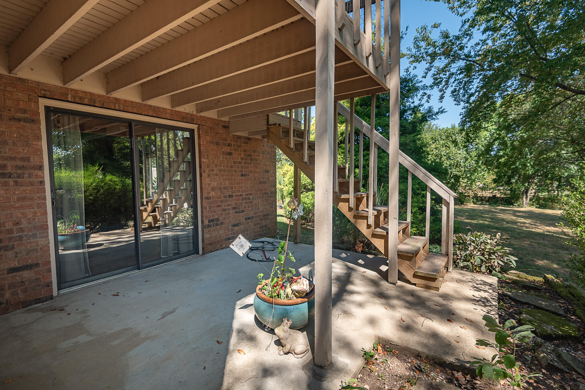 main property photo 39