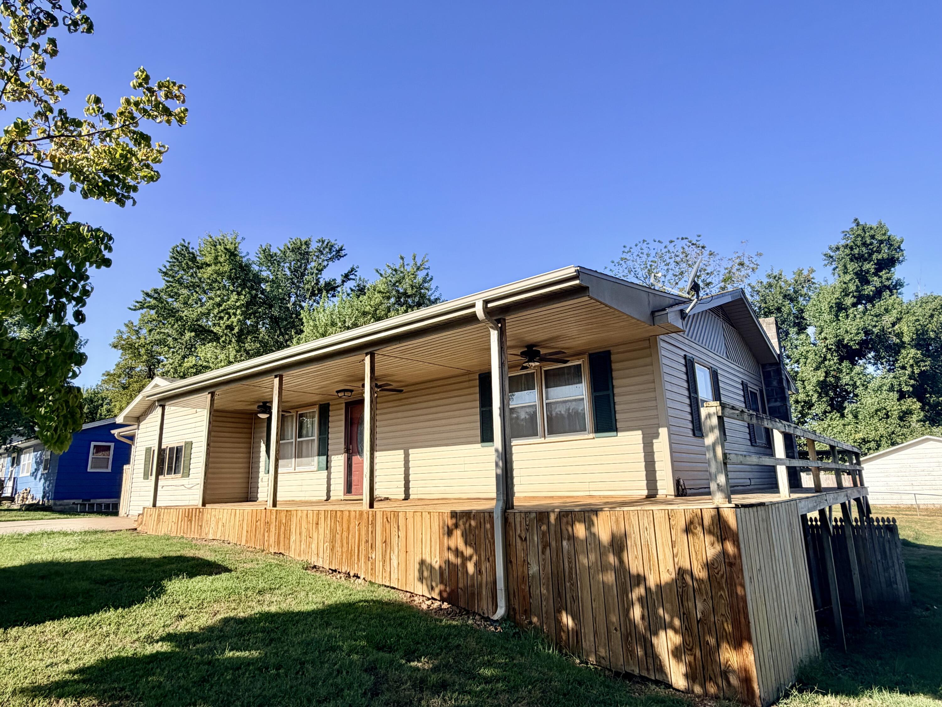 main property photo 27