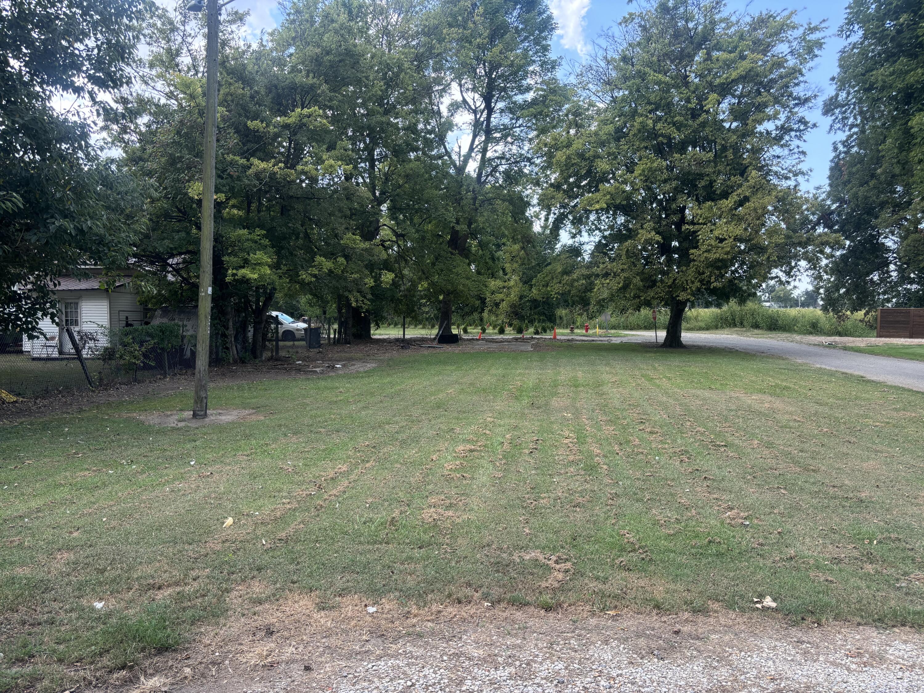 main property photo 31