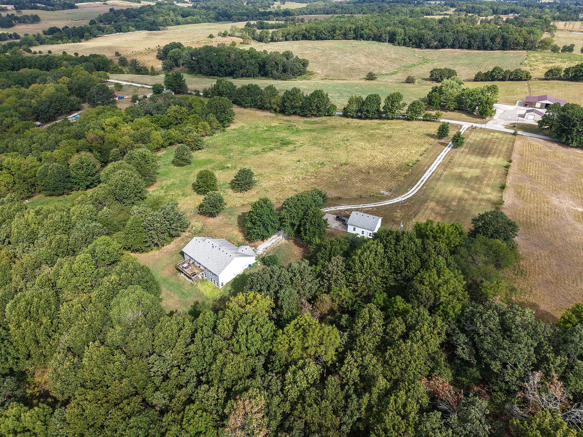 main property photo 36