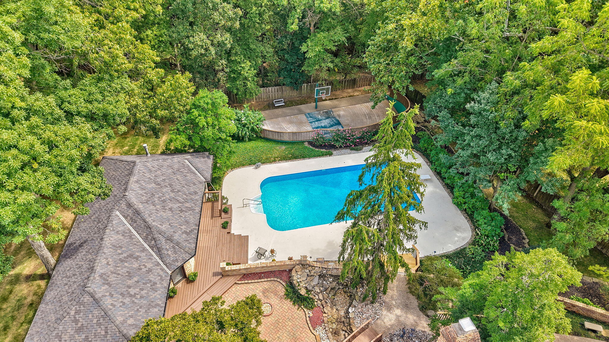 main property photo 112
