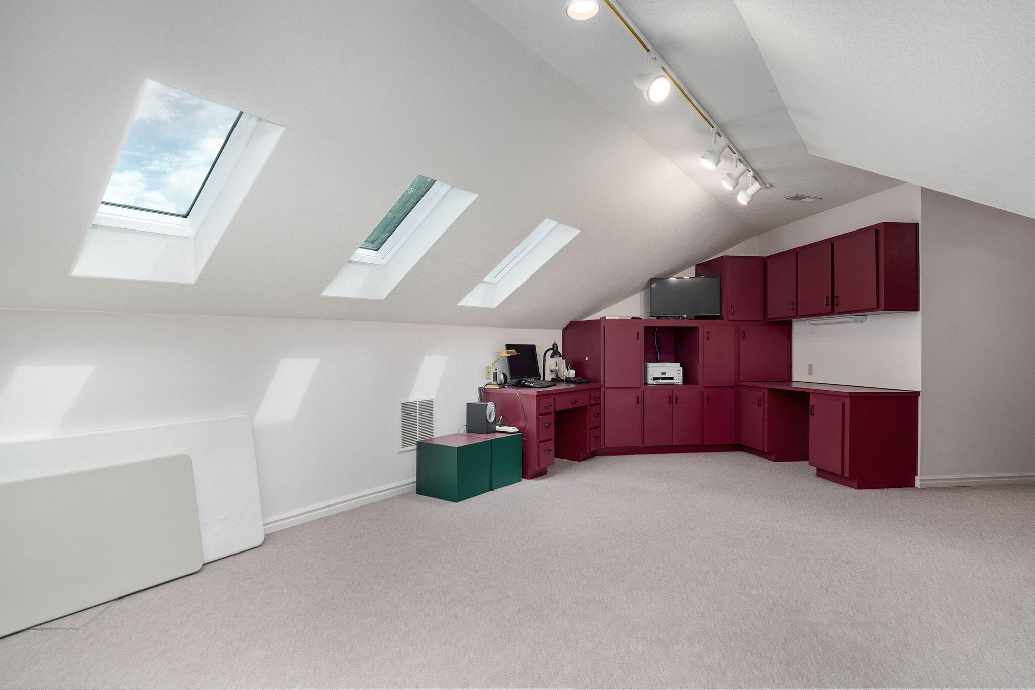 main property photo 61