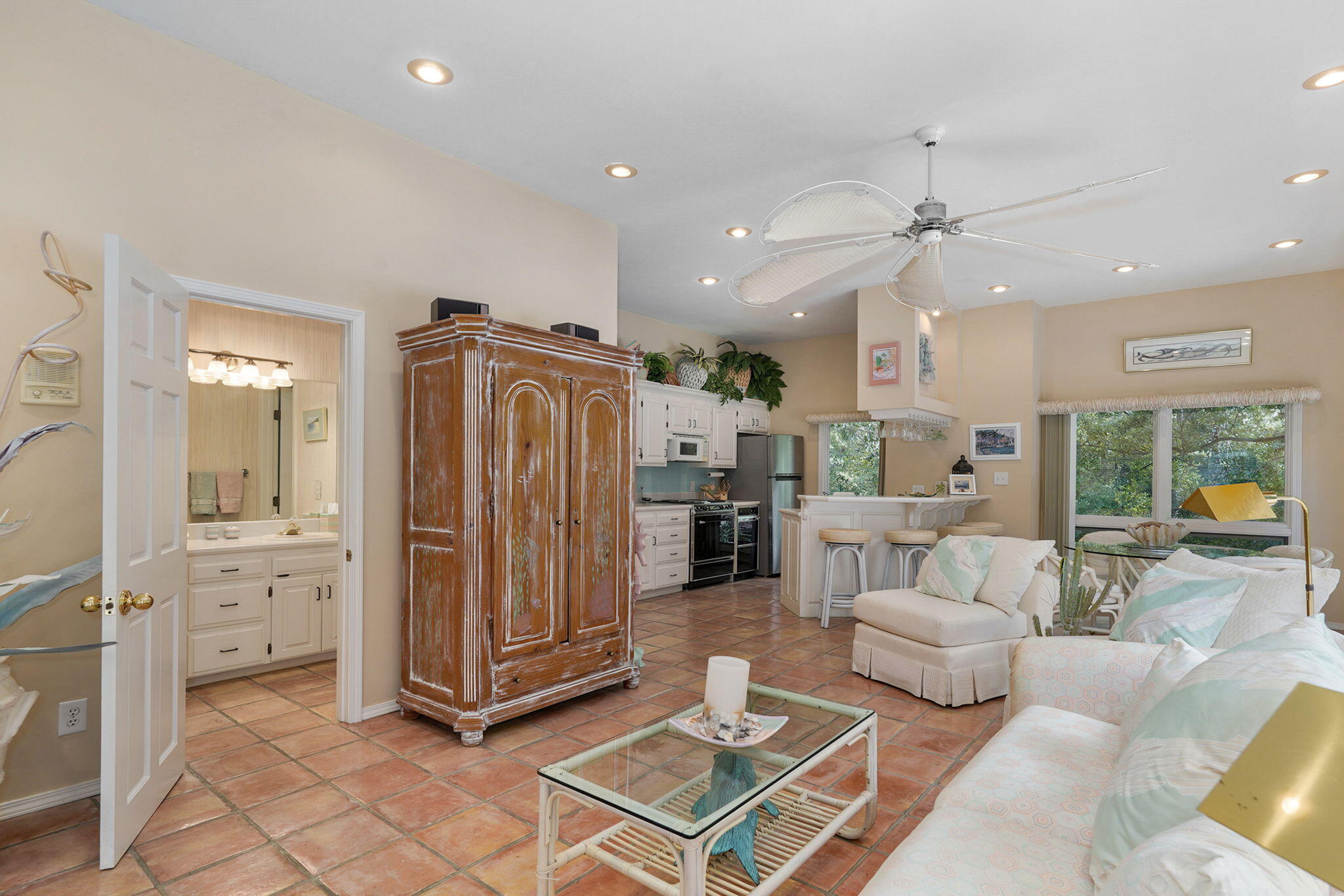 main property photo 70