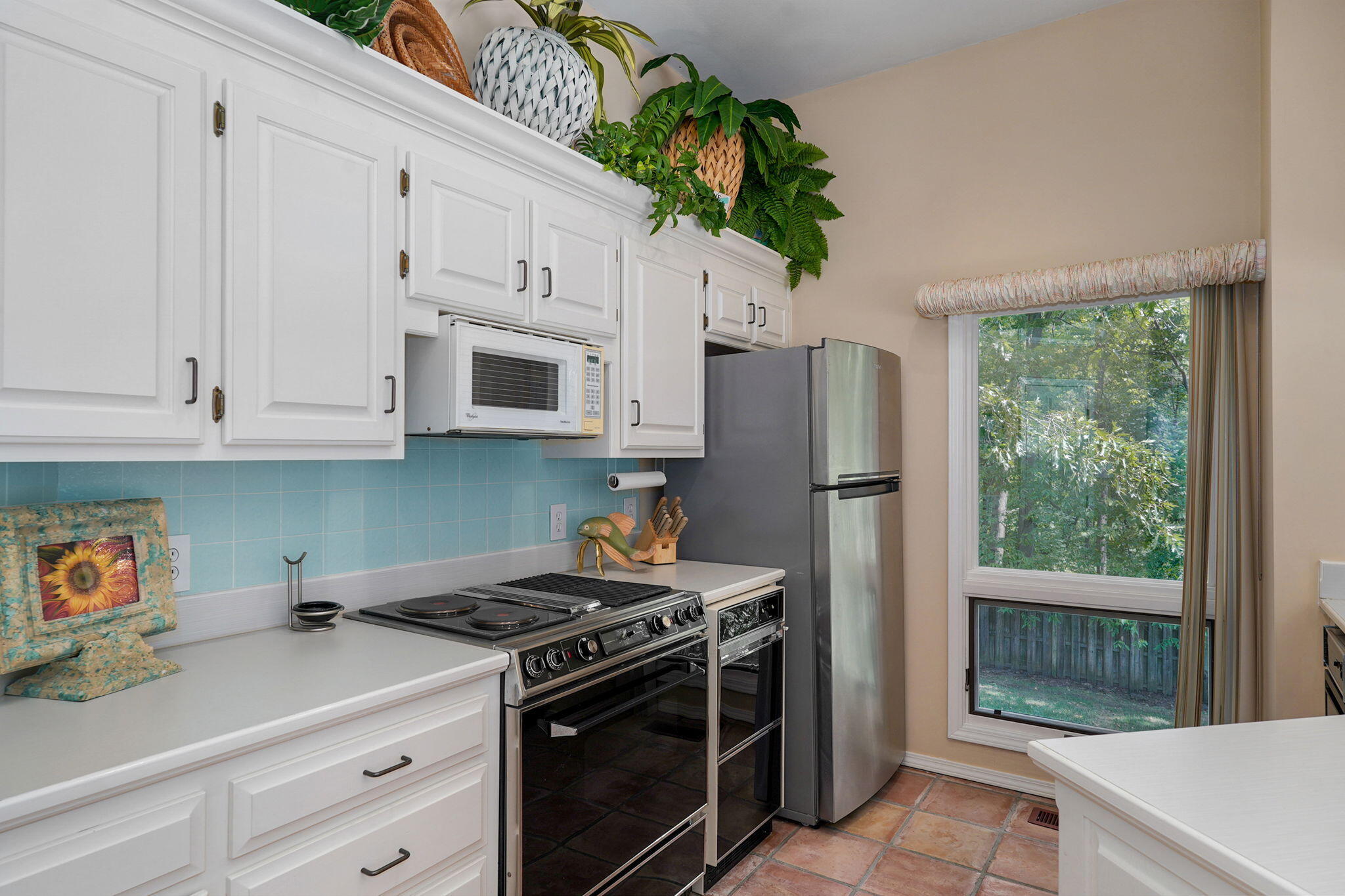 main property photo 75