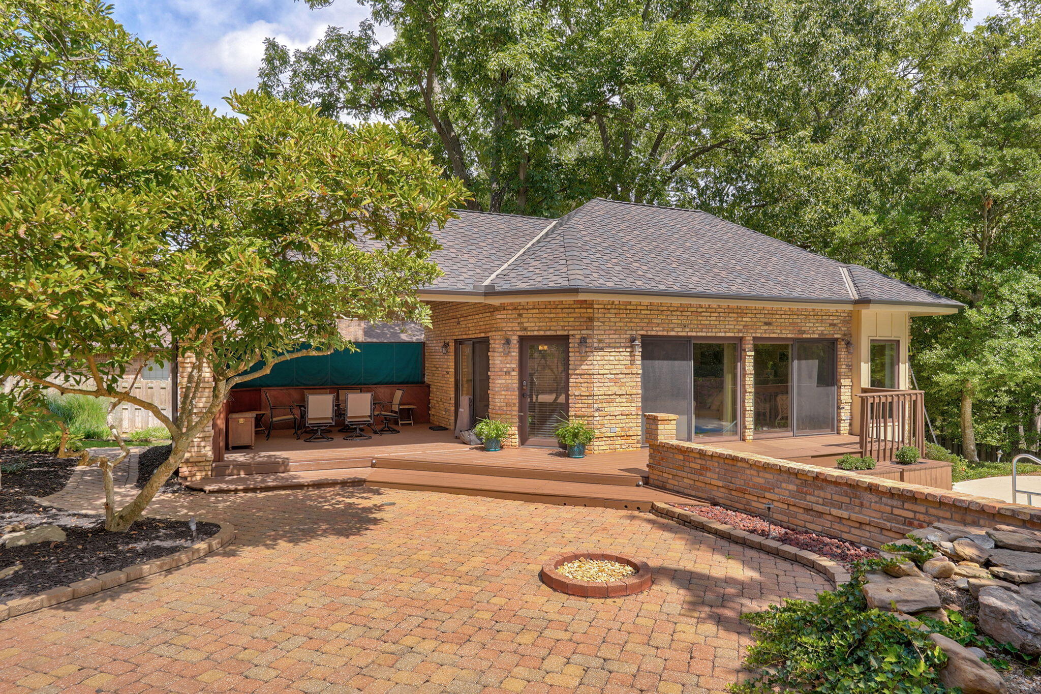 main property photo 90