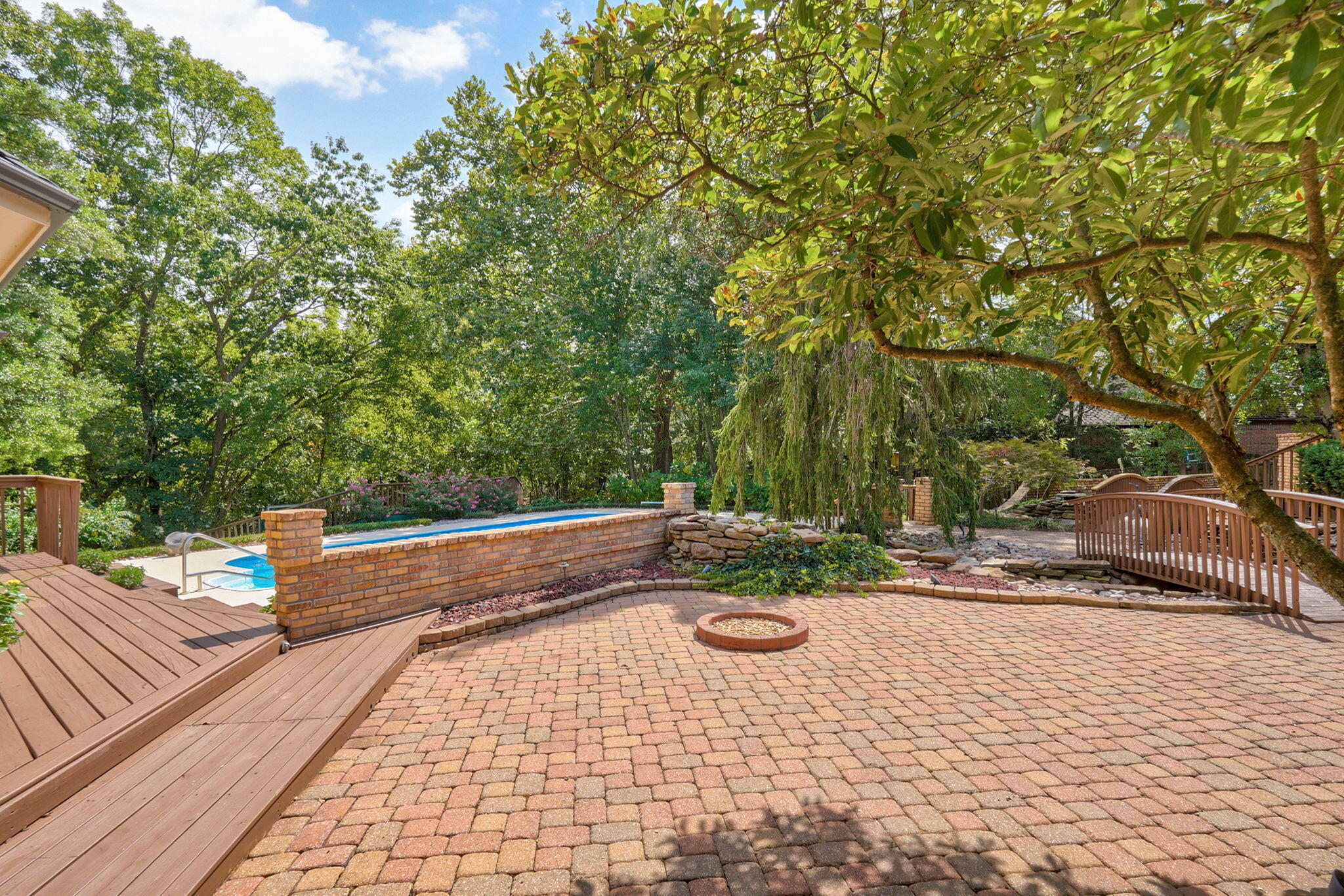 main property photo 94