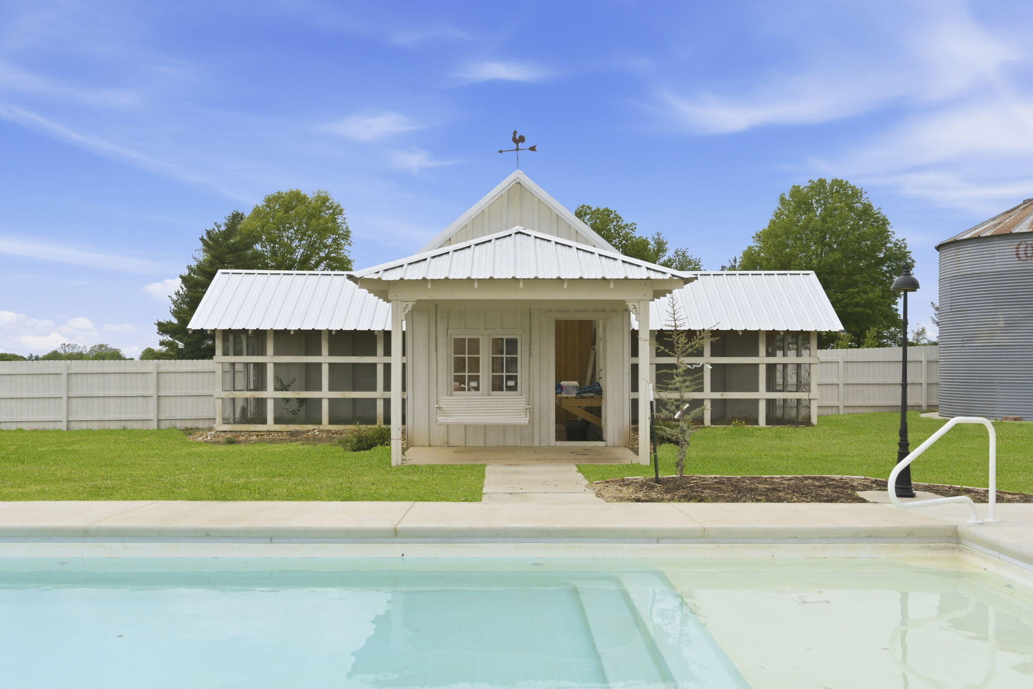 main property photo 51