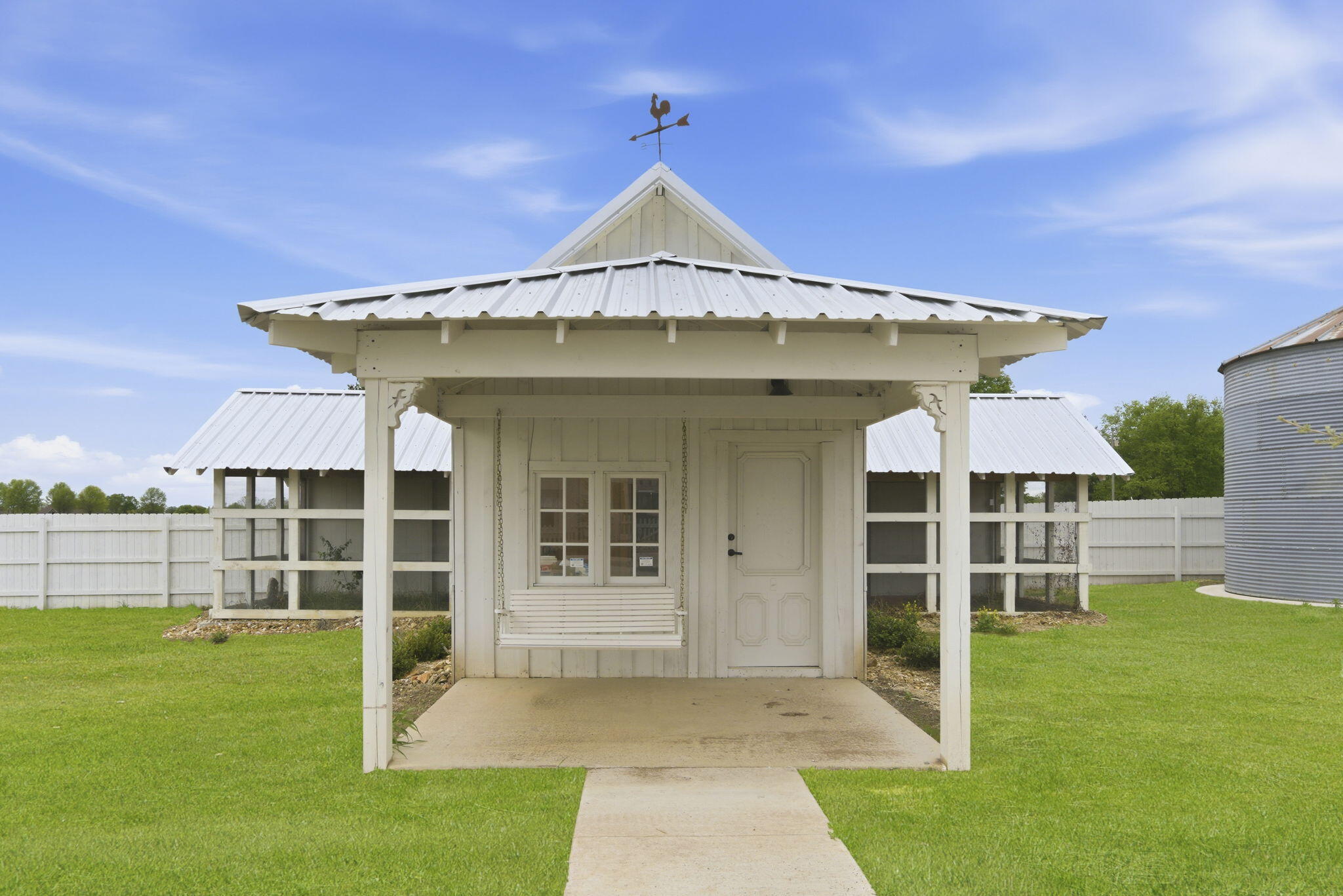 main property photo 54