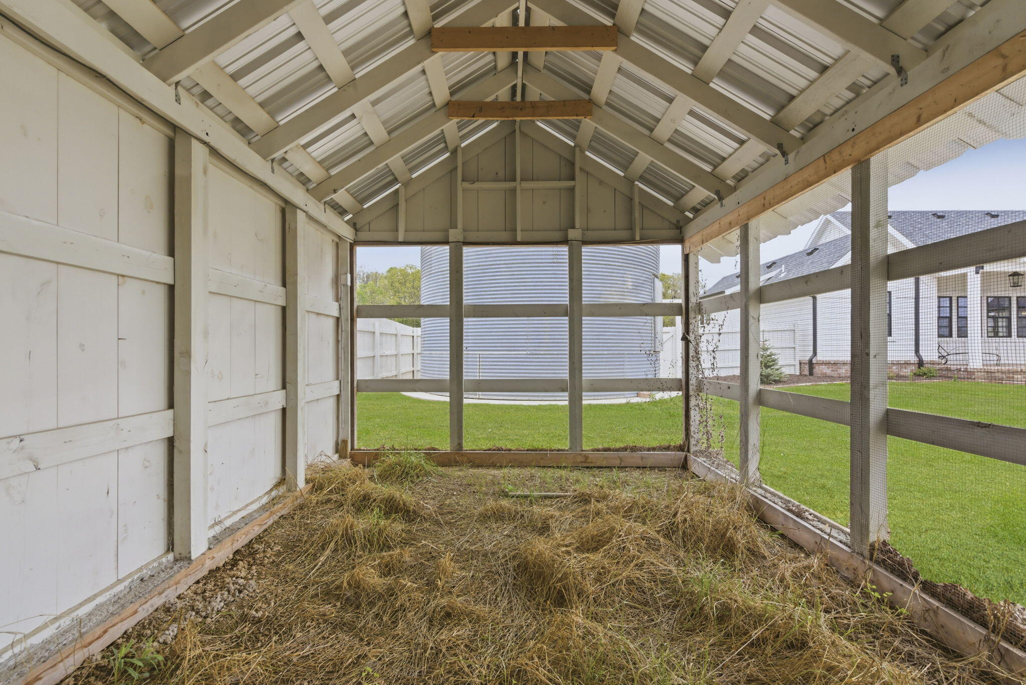 main property photo 58