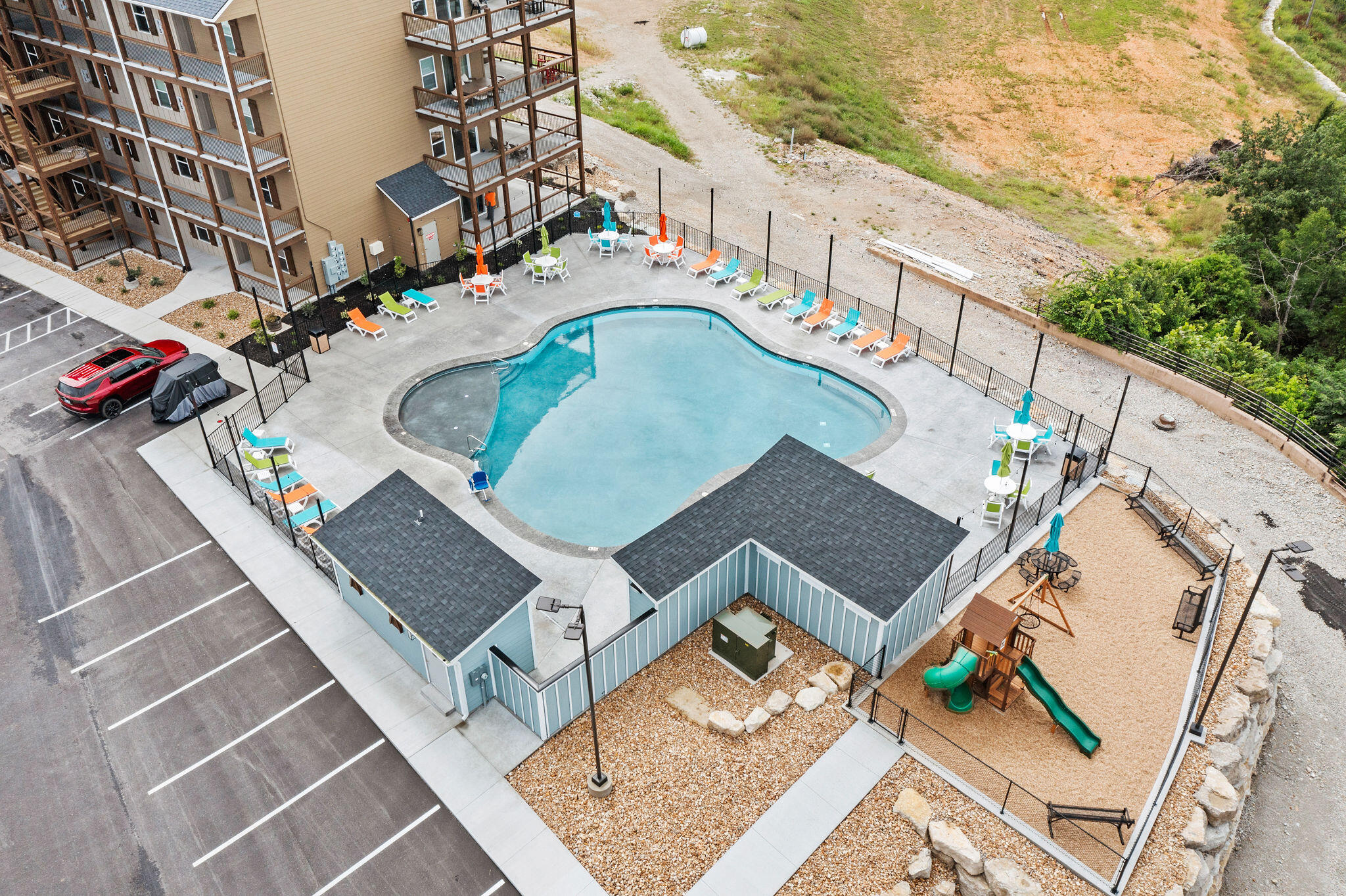 main property photo 27