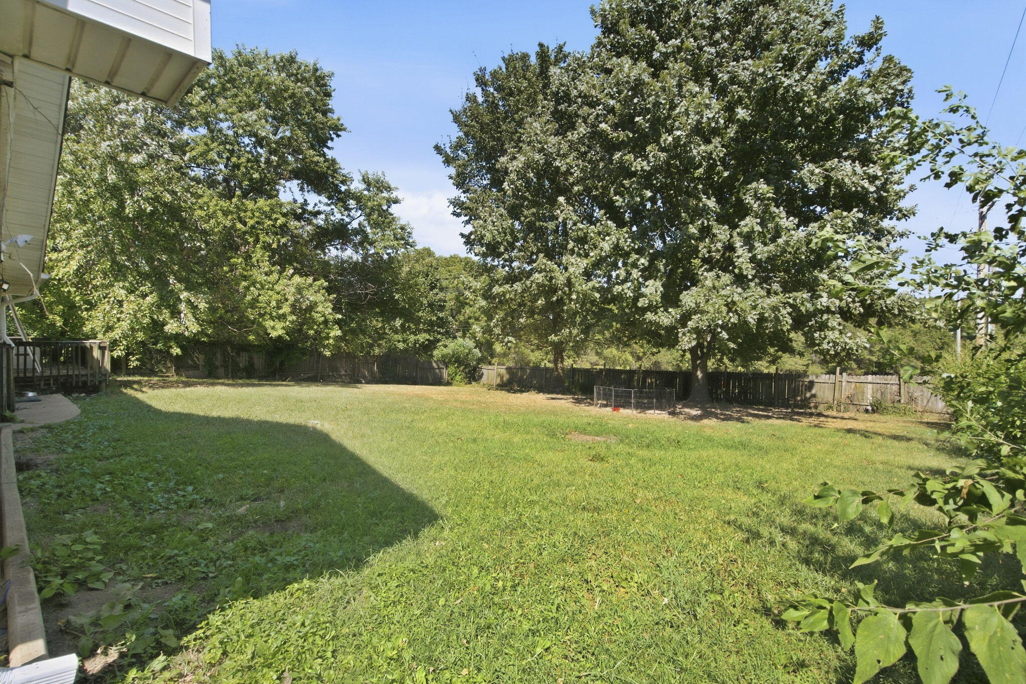 main property photo 30
