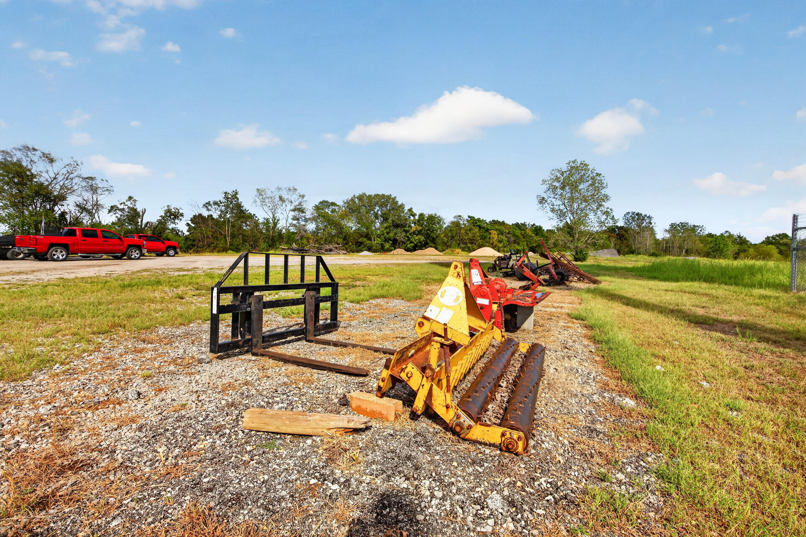 main property photo 19