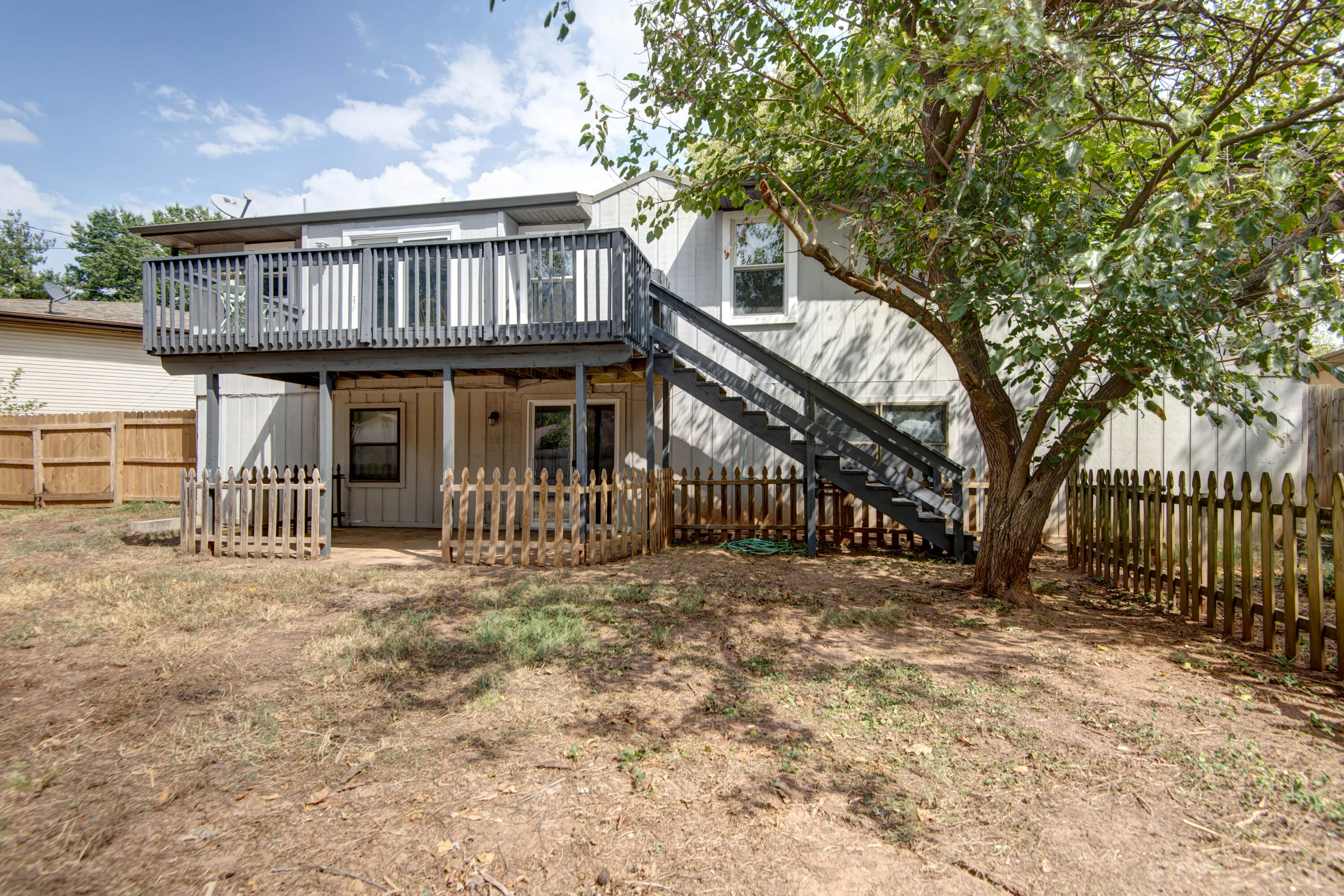 main property photo 25