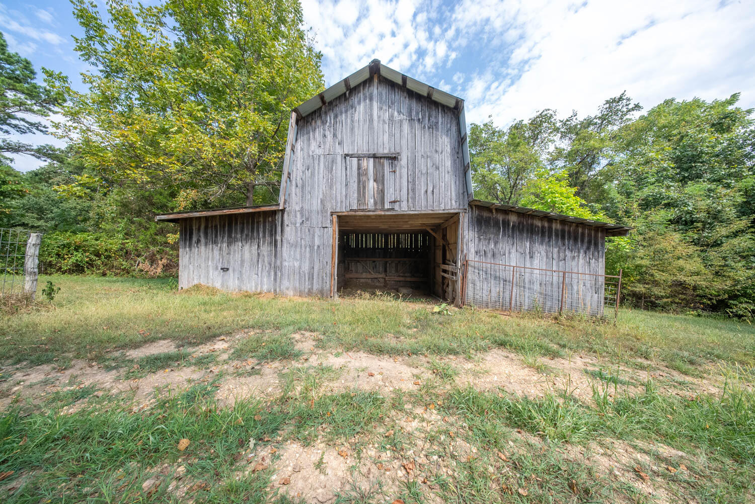 main property photo 12