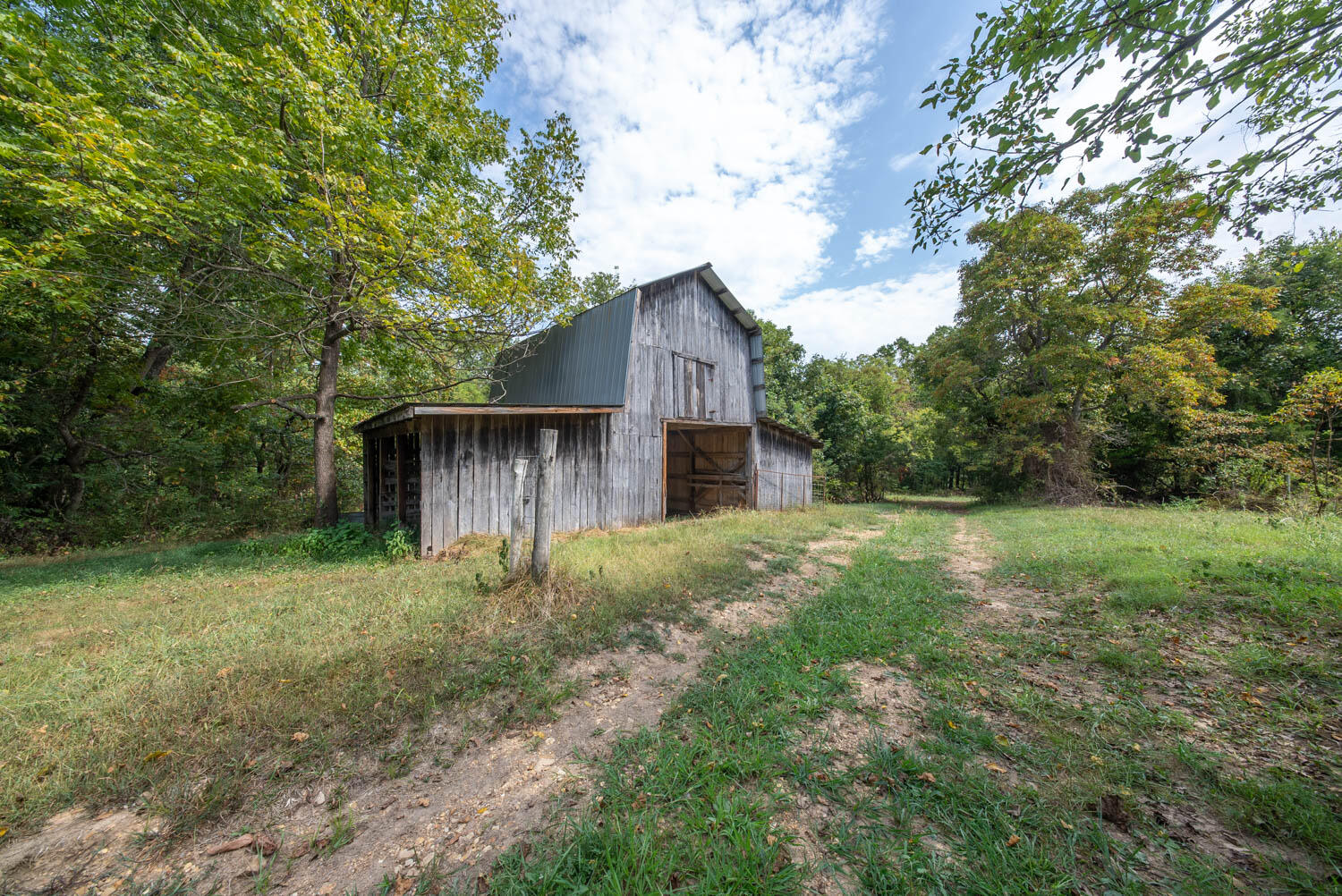 main property photo 14