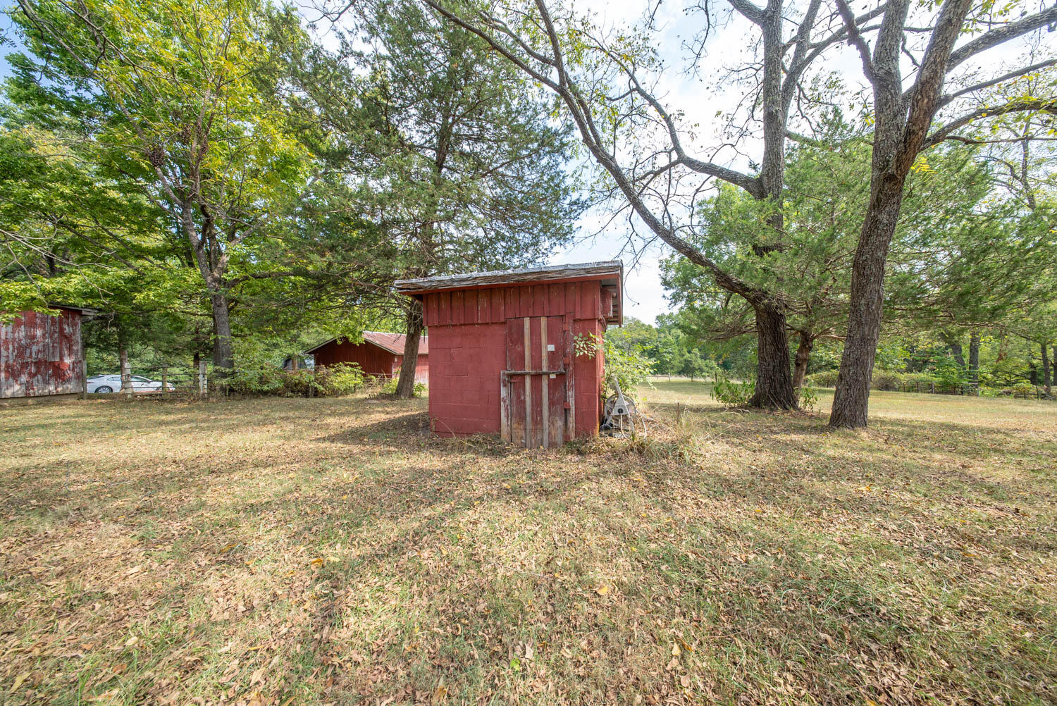main property photo 17
