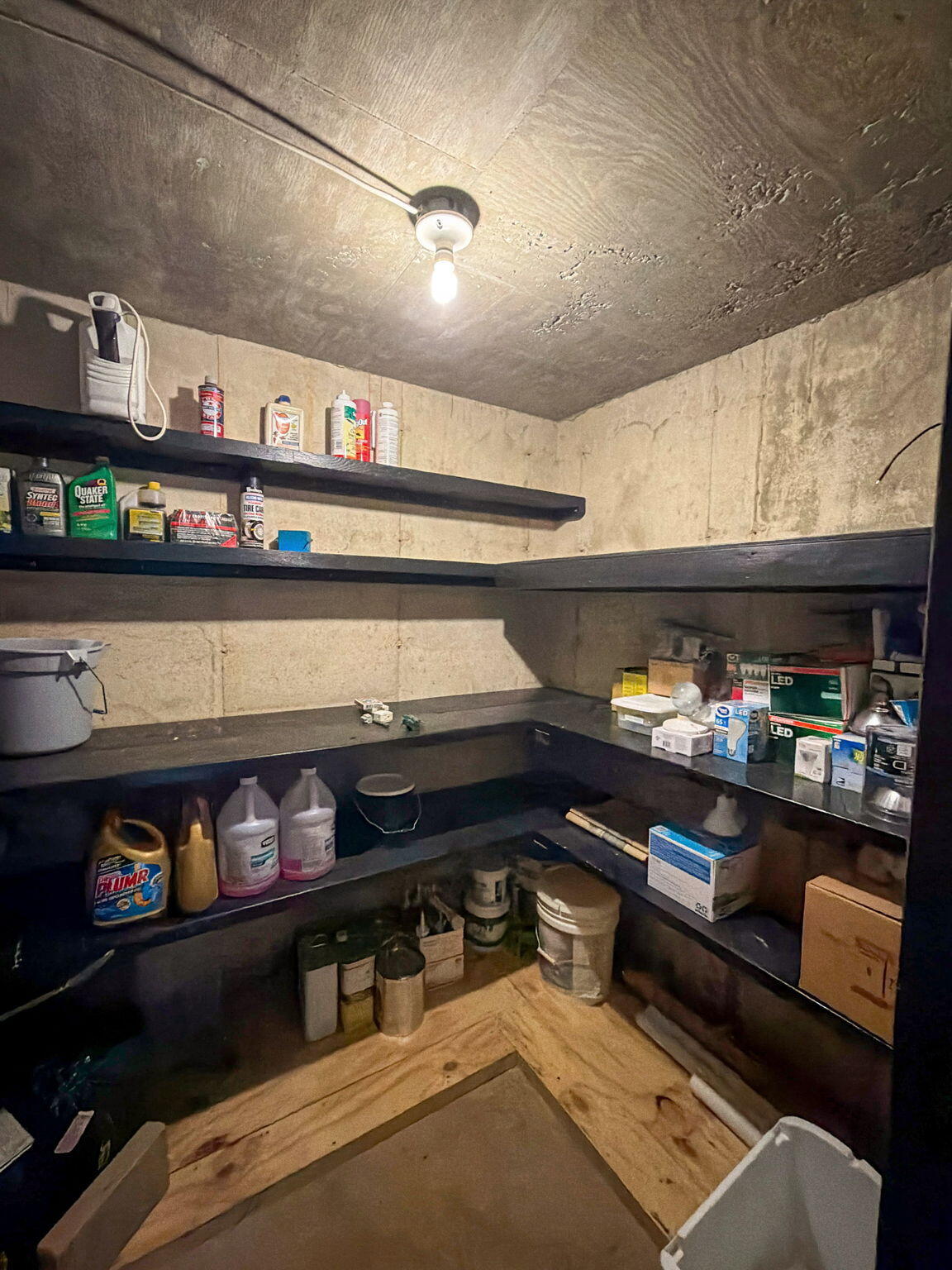 main property photo 30