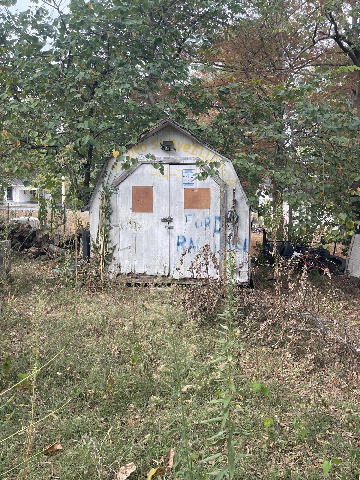 main property photo 7