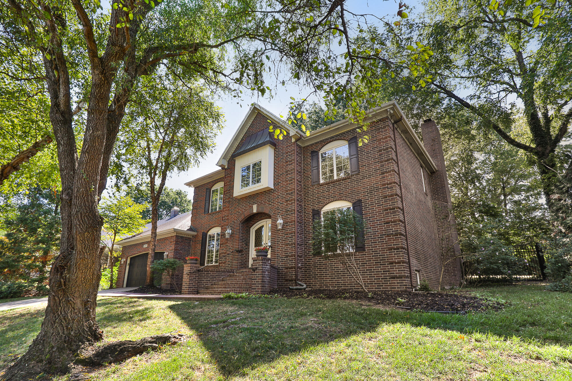 main property photo 2